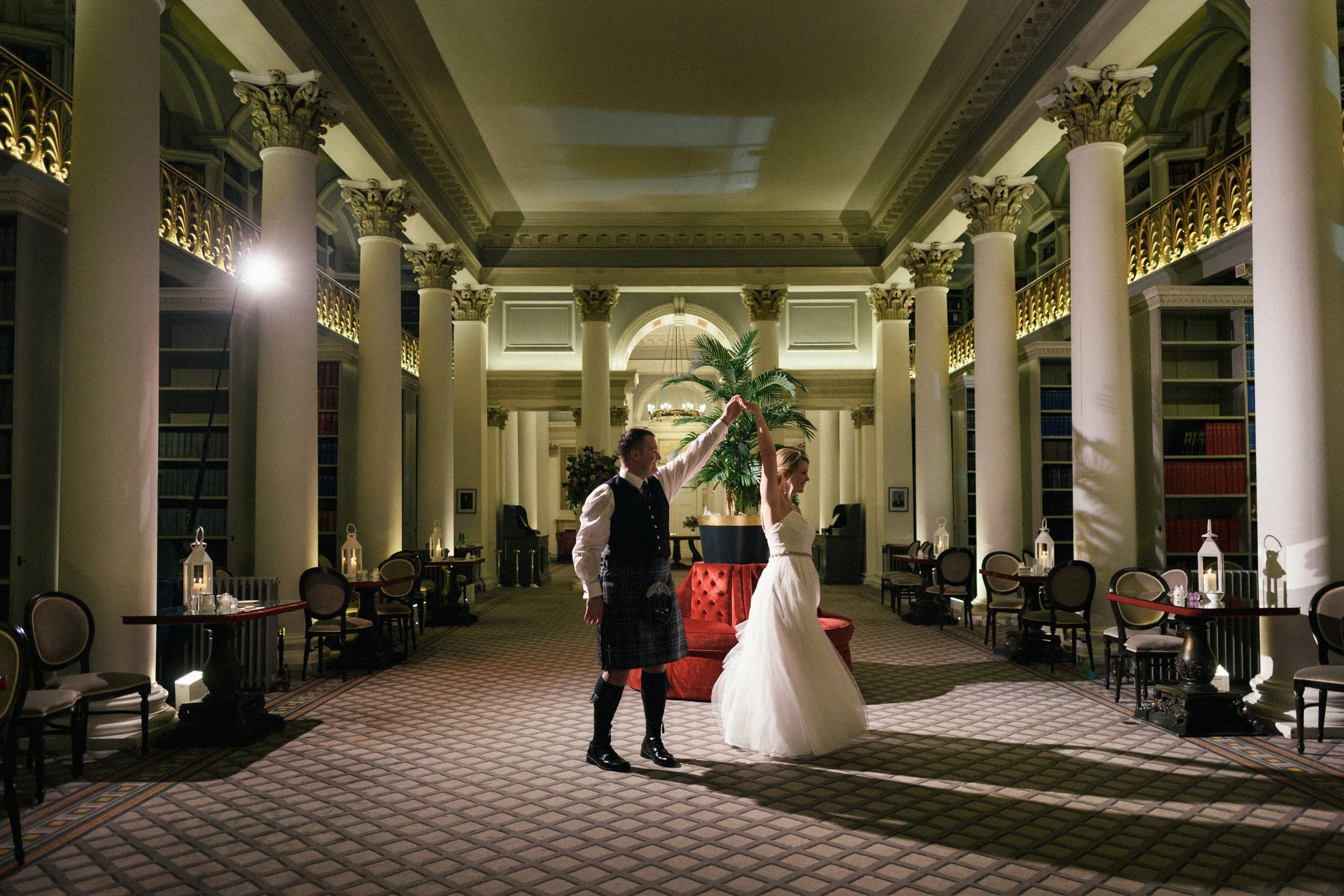 Signet Library