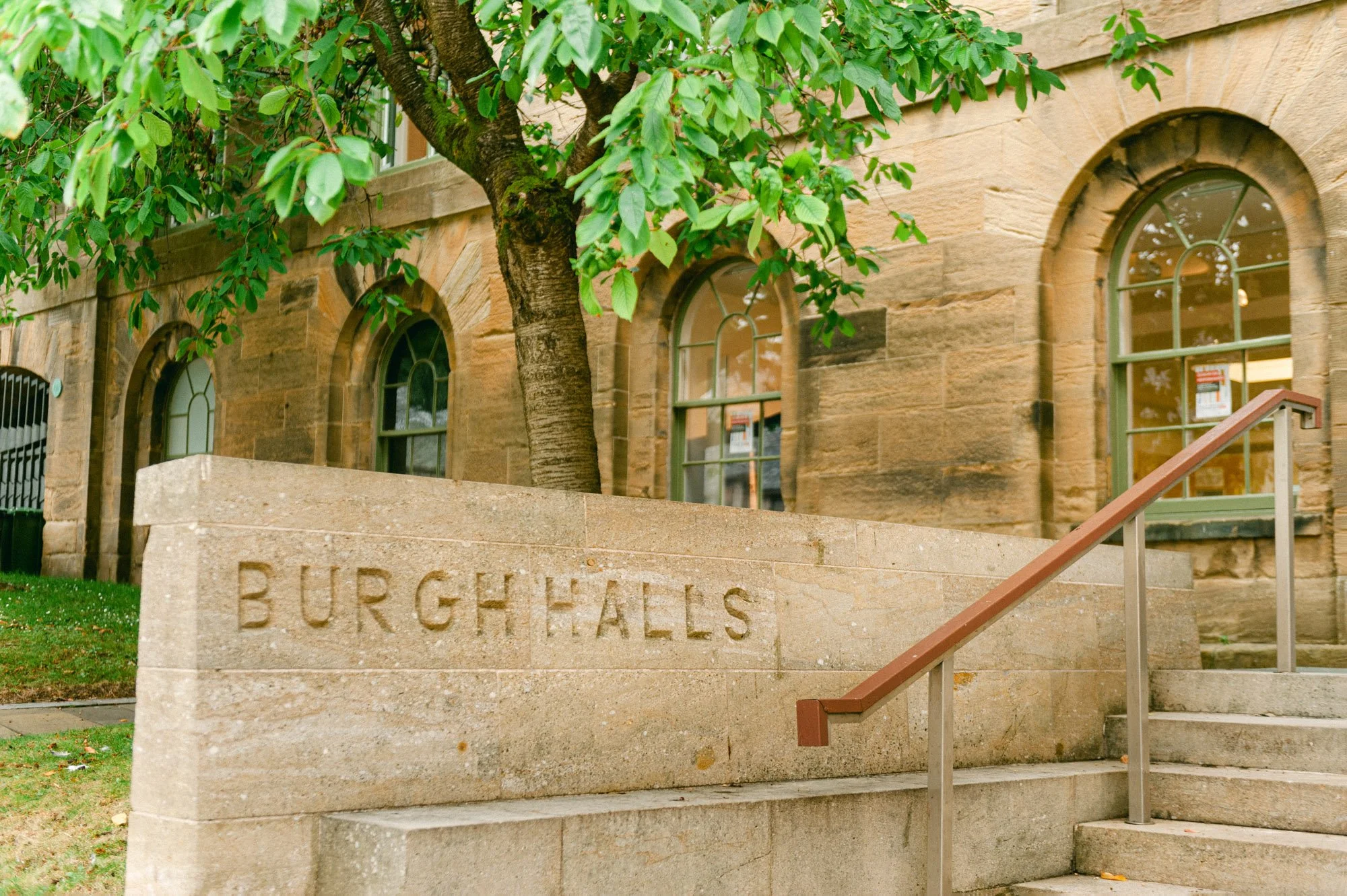 CroandKowLove_Sarah&Stuart_Linlithgow-1.jpg