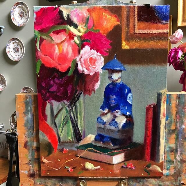 Still Life Painting of Blue and White Figurine &amp; Flowers from @blossomsinbatesville 
Thank you to @dtb1964 for naming figurine &ldquo;Dr. Lao&rdquo;👍
Oil on Canvas
16 x 12 inches
Available...DM for price
.
.
.
.
.
#artwork #artistsofinstagram #a