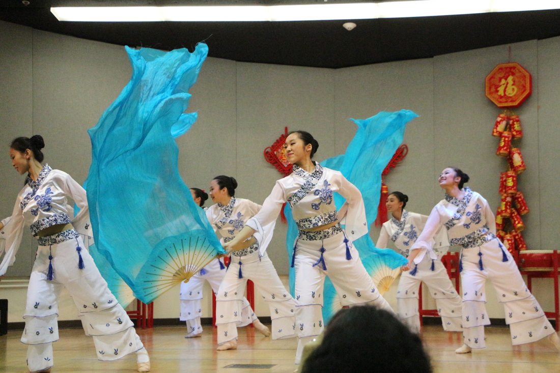 Traditional Chinese Ribbon Dancers — Bella Terra