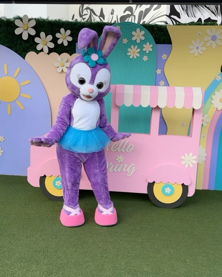 Join us for an afternoon of fun this Saturday at our Spring Fling! It&rsquo;s a family fun afternoon for the Spring kick-off! Join us on the Green from 12pm-5pm!
🌸 Easter Bunny Photo-Op Free Photos: 11am - 5pm
🌸 Plant Potting Station: Take Home Pro