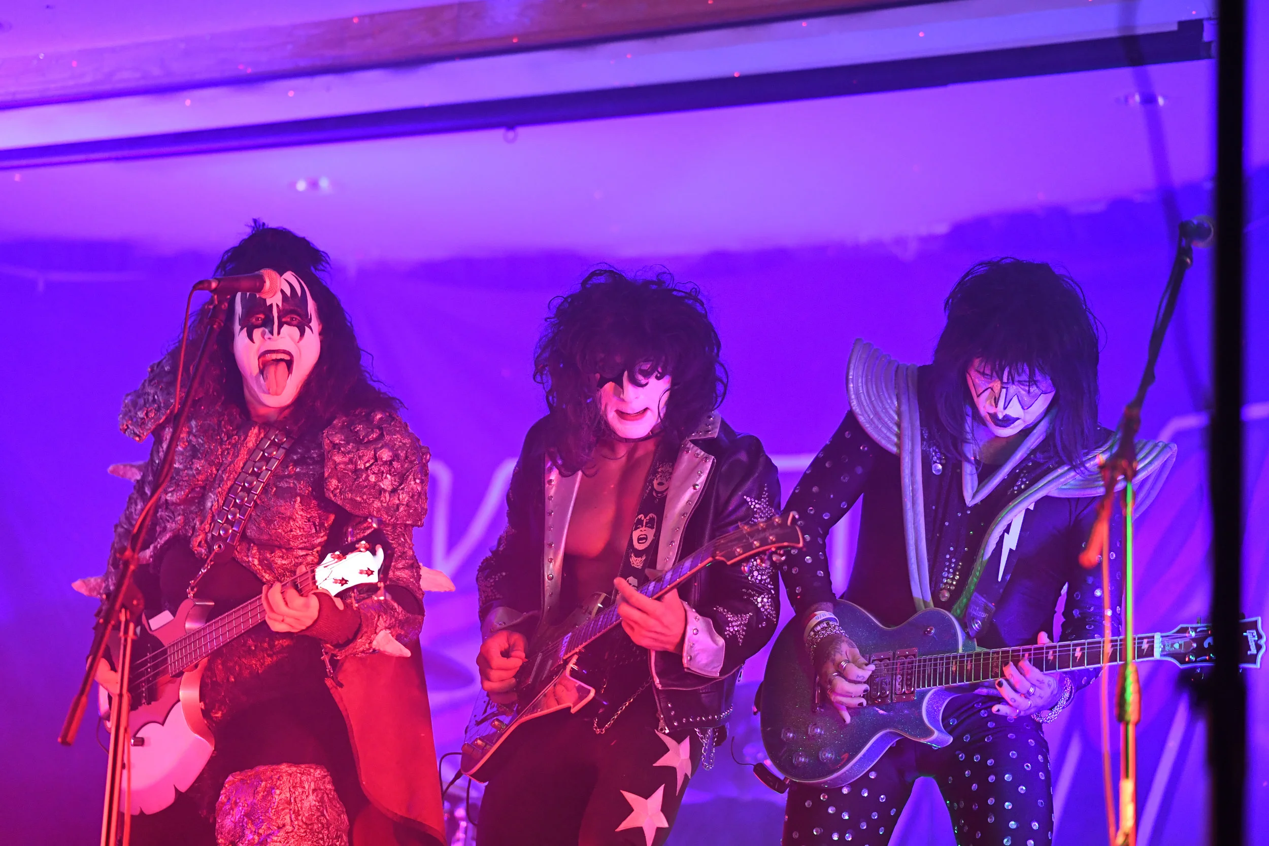 MOA &amp;KISS Forever Raise Funds For Recovery Coach Program