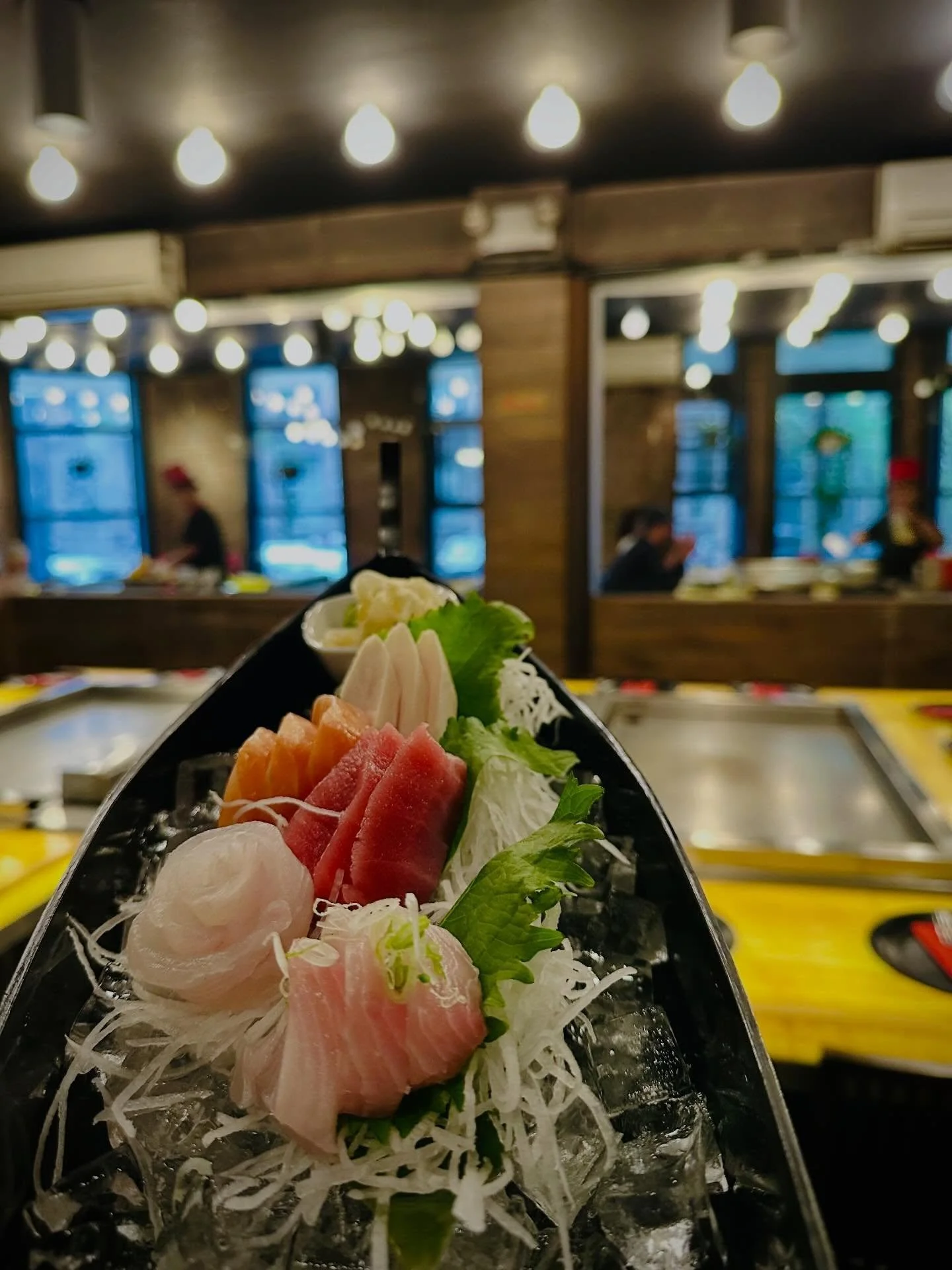 Not your usual plate, our sashimi arrives on a boat.

#nycsushi #uws #nycfood #nycasianfood #nyceats