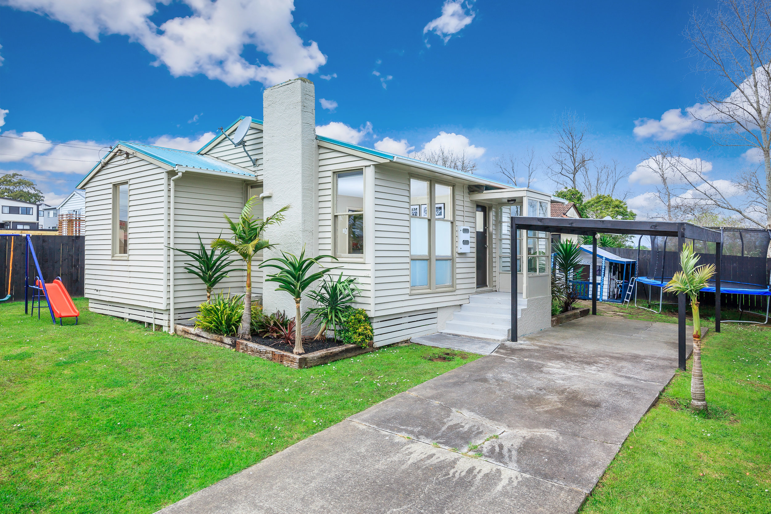 102 Taniwha St_03.jpg