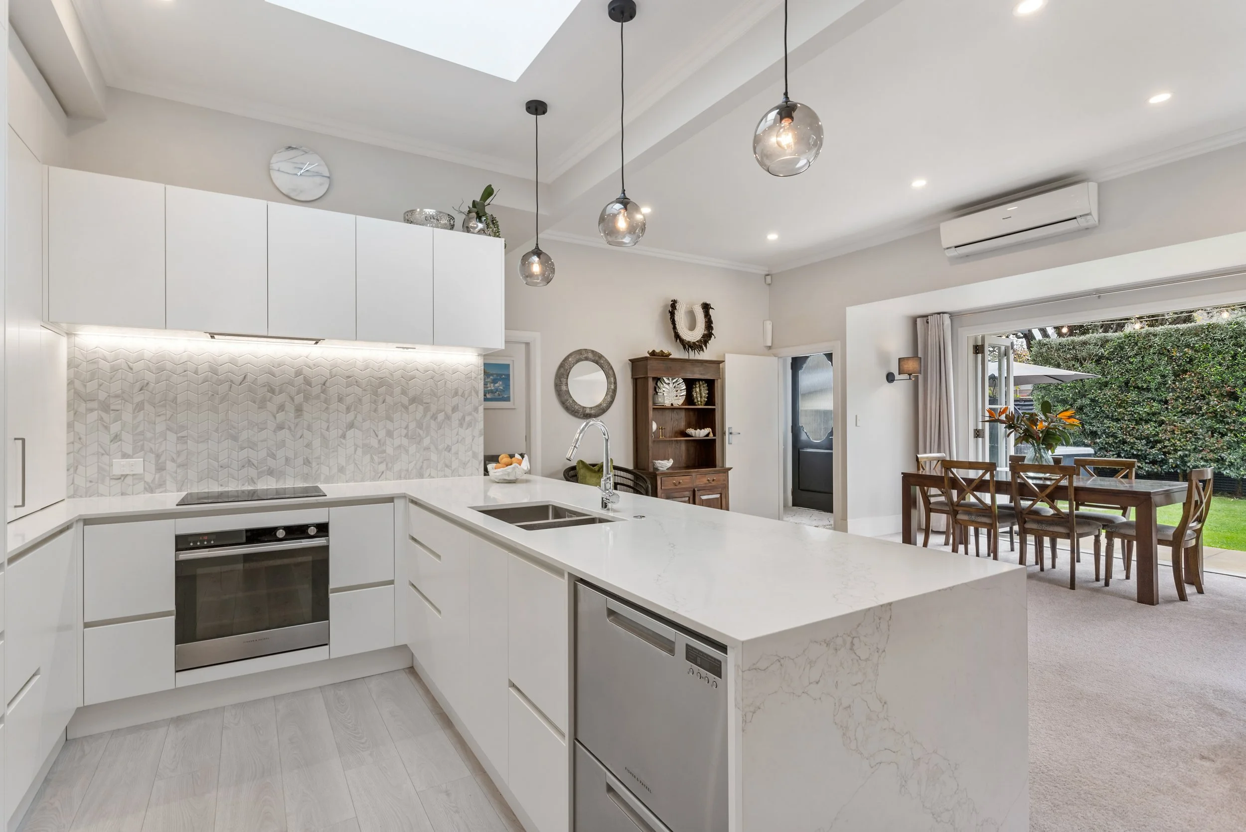 8aQueensway-4a.jpg