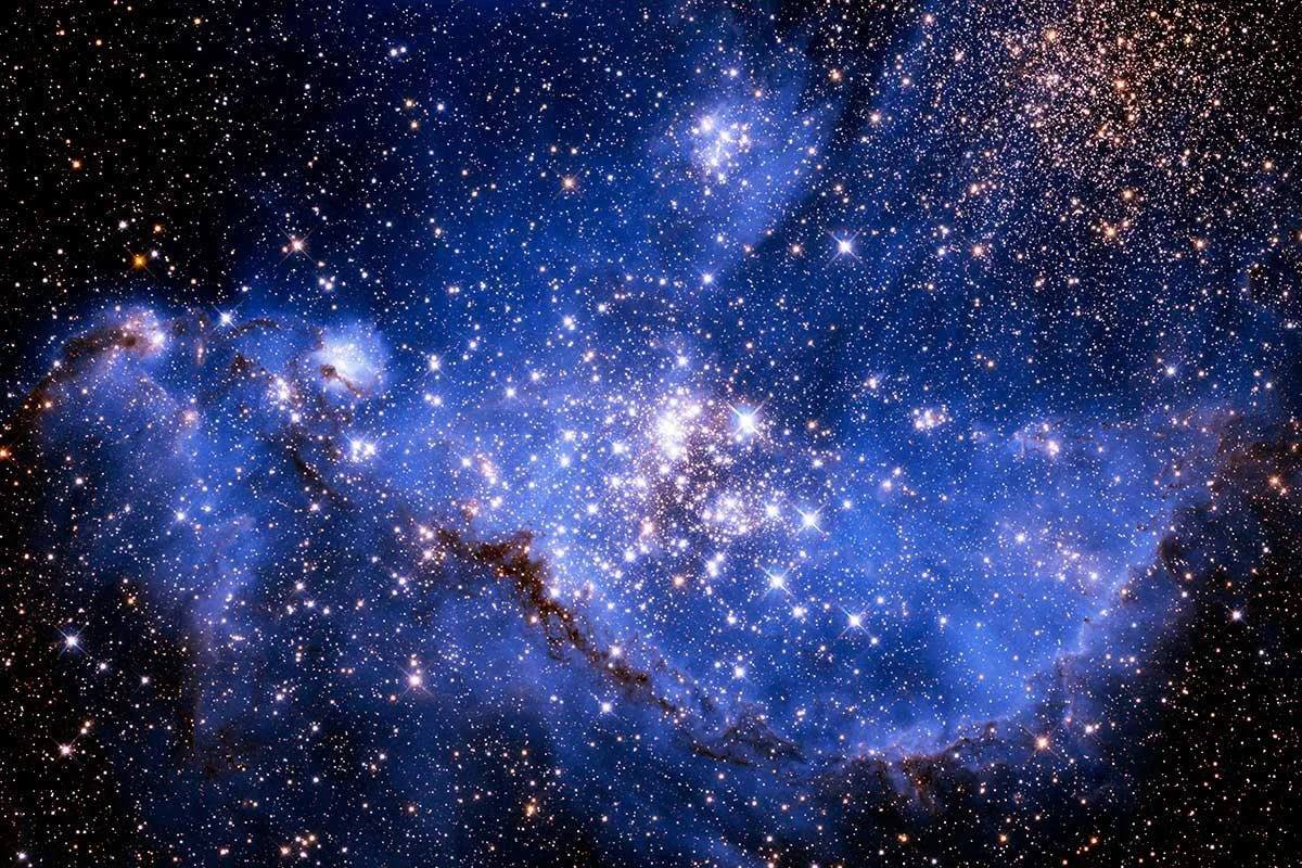 infant_stars_in_the_small_magellanic_cloud-ps15_16x20-1200x800.jpg
