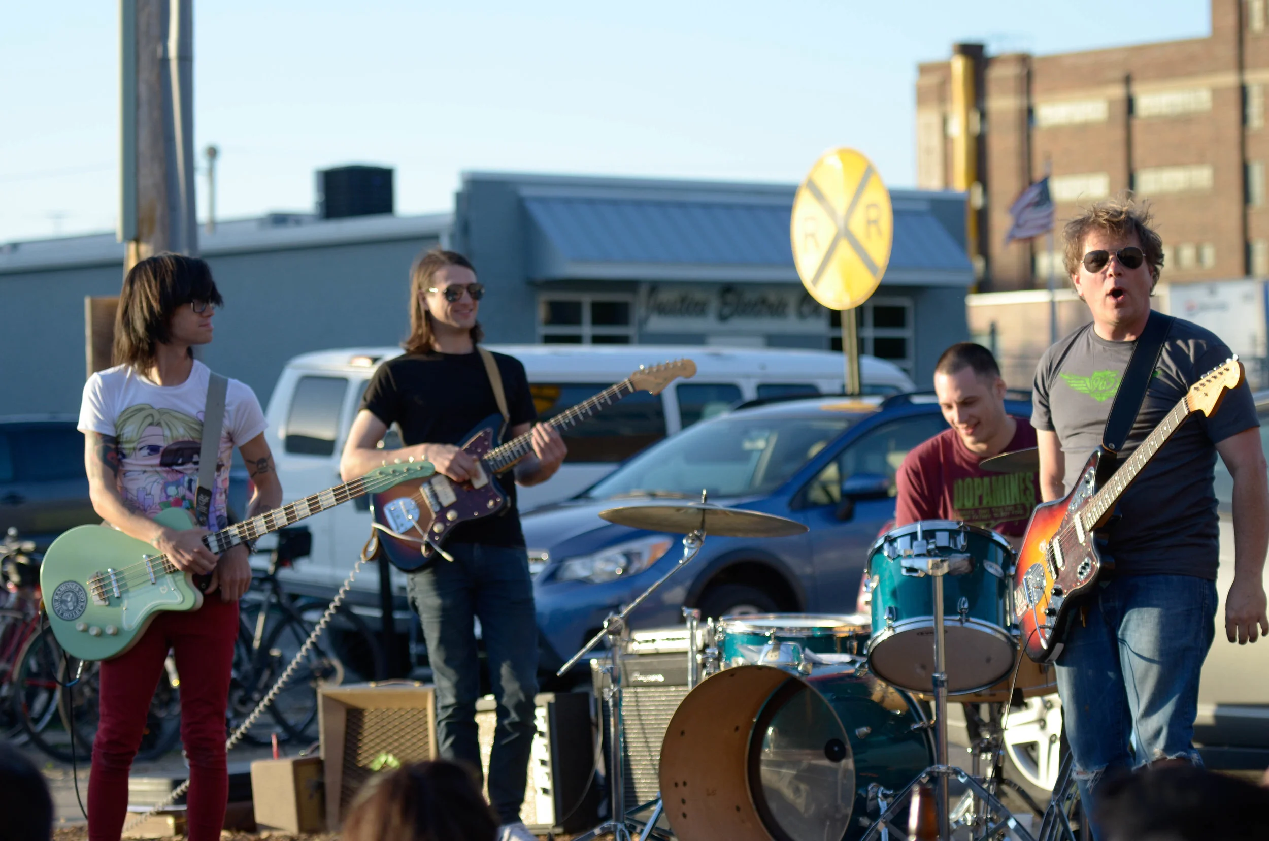 **LIVE MUSIC** Surf Zombies