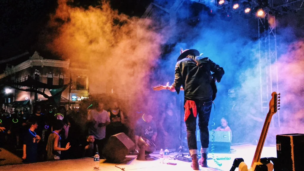 Live Music: Rascal Martinez