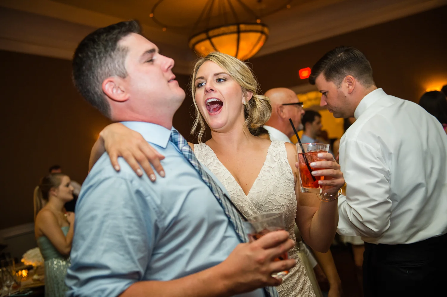 Simple White and Gold Tidewater Inn Easton, MD Wedding