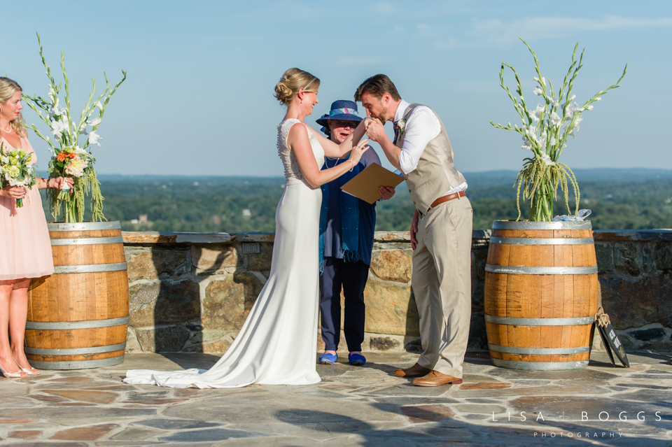 j&c_bluemont_vineyard_wedding_lisa_boggs_photography_21.jpg