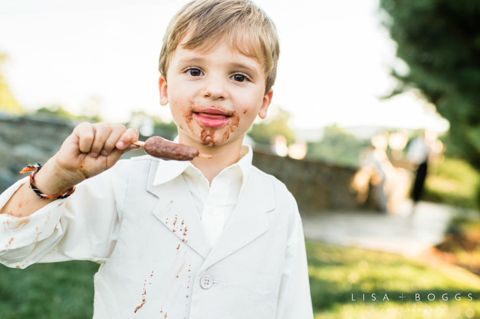 j&c_bluemont_vineyard_wedding_lisa_boggs_photography_28.jpg