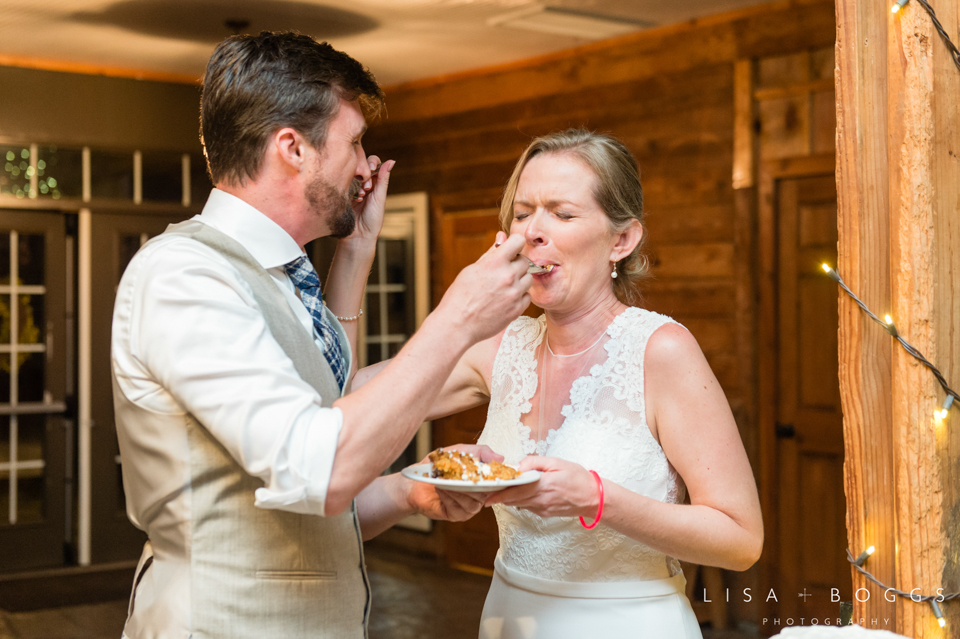 j&c_bluemont_vineyard_wedding_lisa_boggs_photography_40.jpg