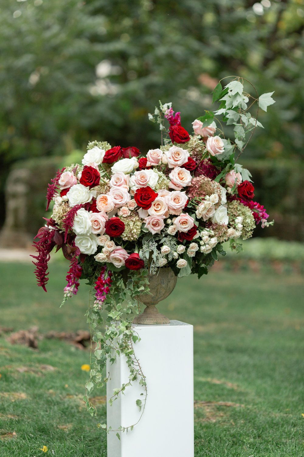 Jessica and Andrew’s Romantic and Dreamy Autumn Wedding at Mer