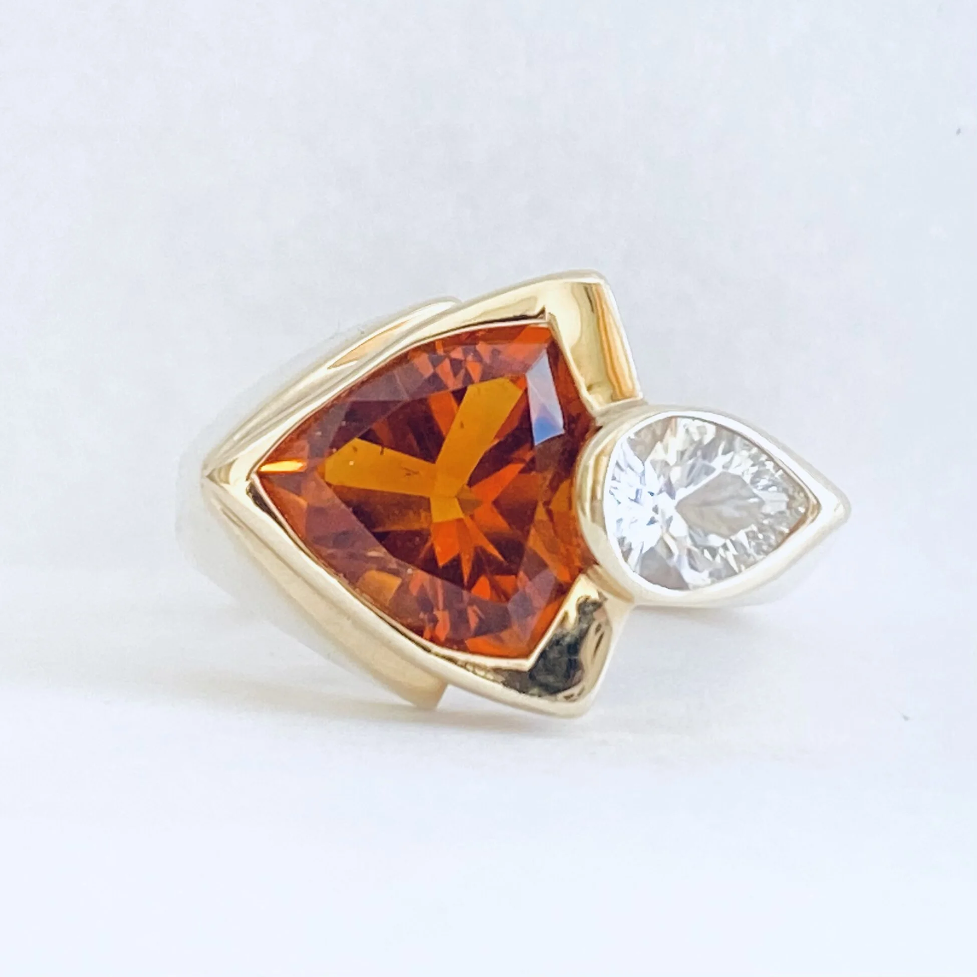 10D3564A-DE02-49F3-841A-4693003138D7