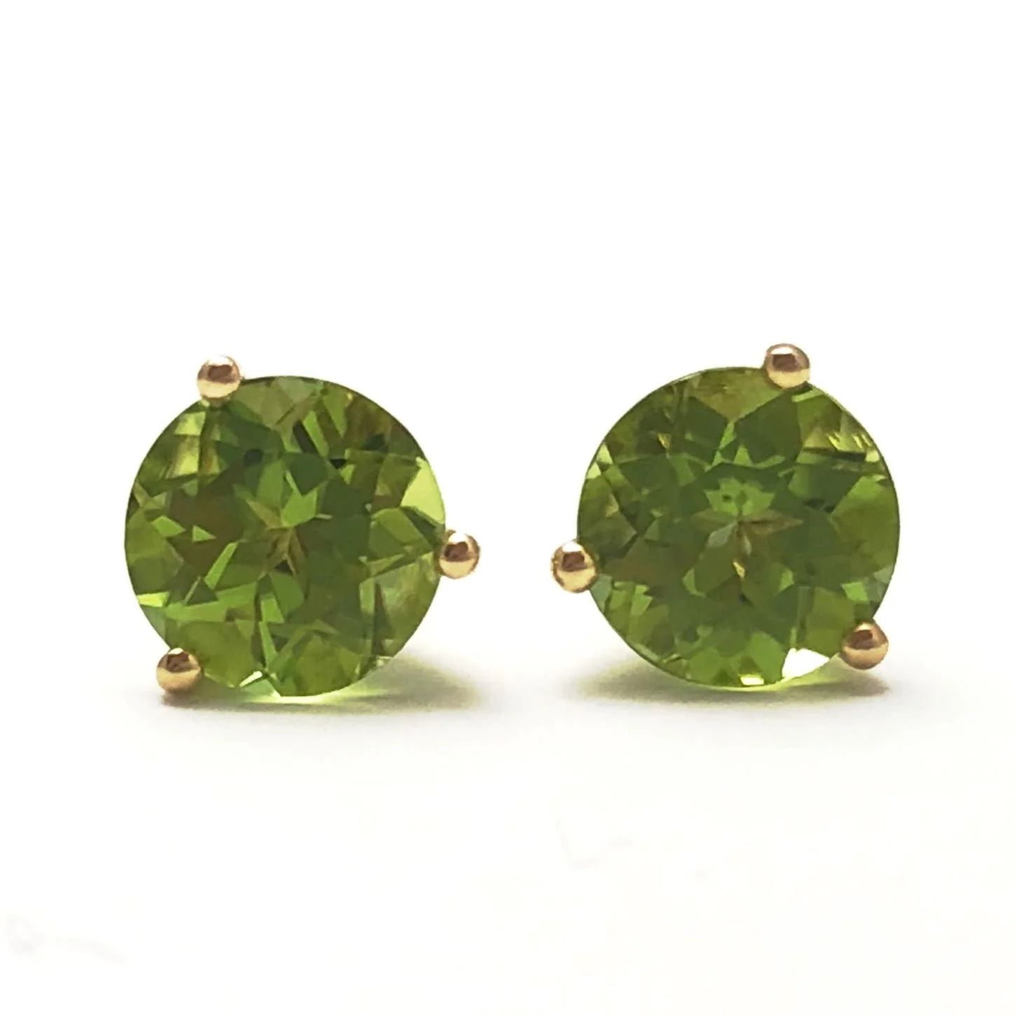 14k Peridot 6.5mm Earrings