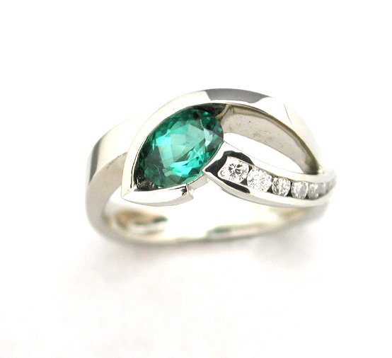 14kt Green Tourmaline and Diamond Ring