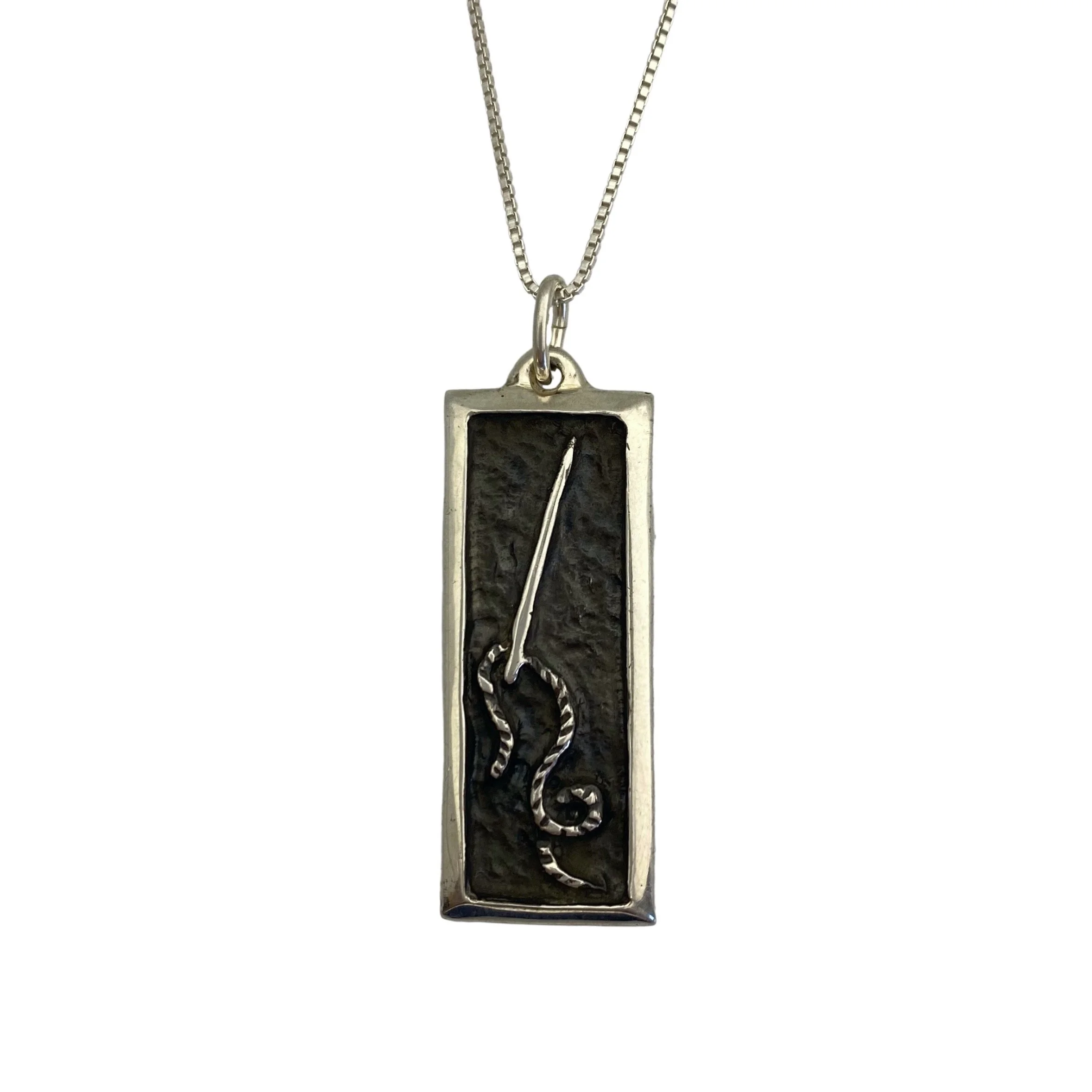 William Belli .925 Quilters Needle and Thread Necklace