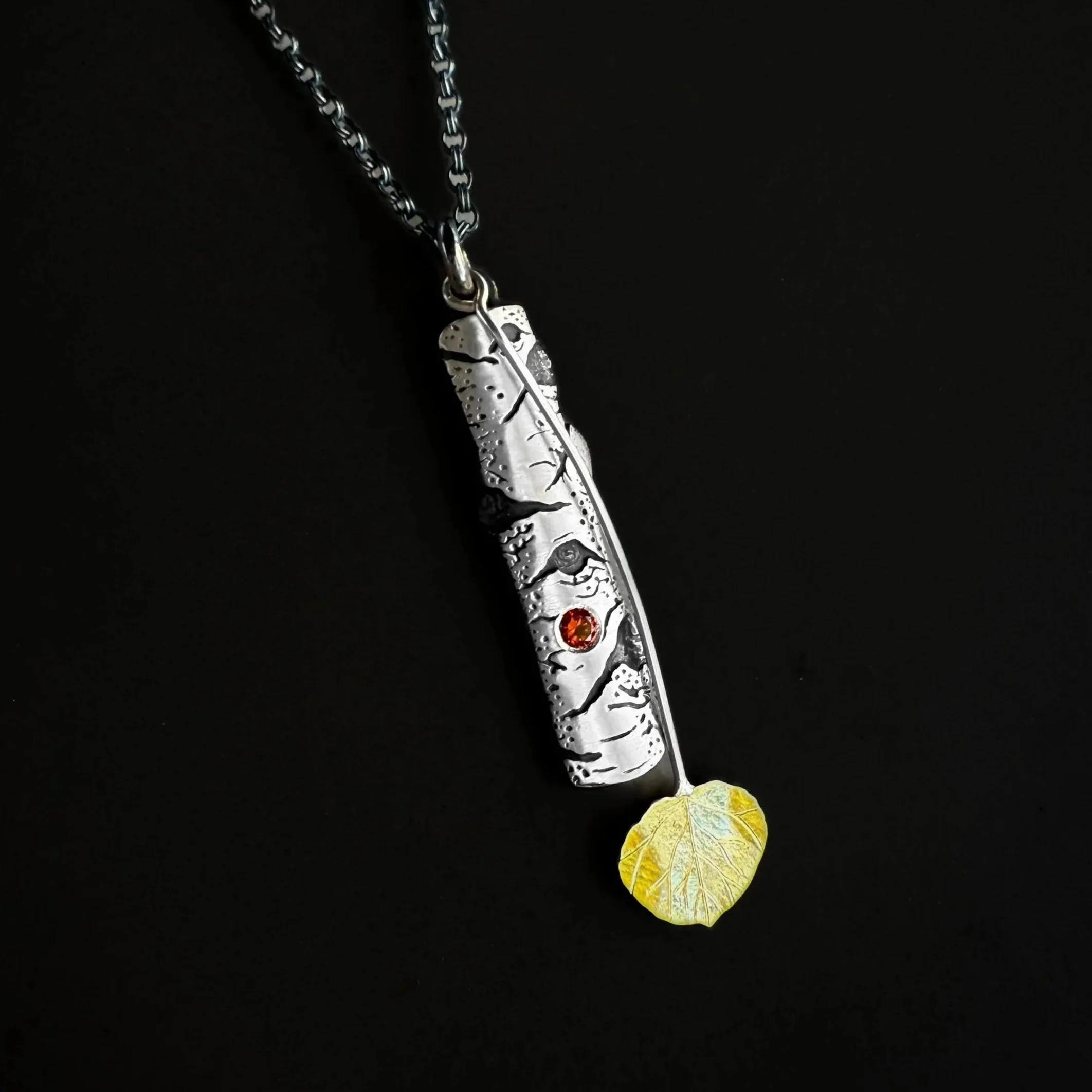 Aspen Allure Necklace with Sapphire and Leaf