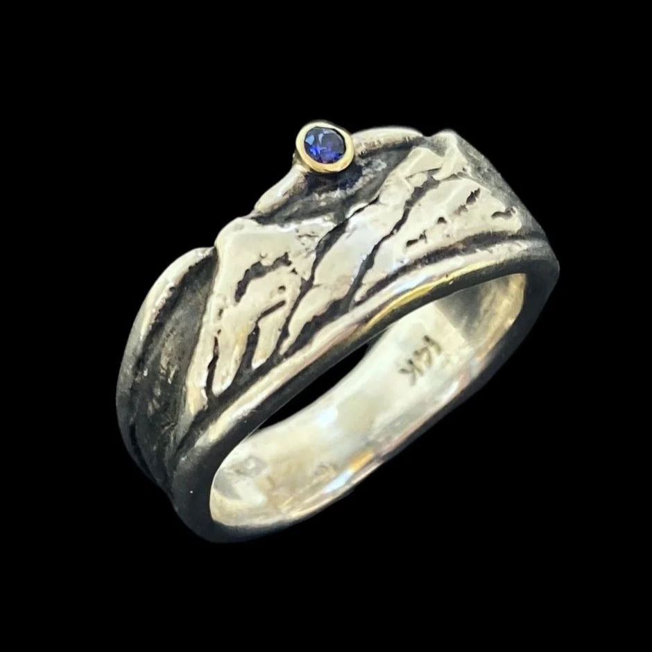 Scharf_Three+Sisters+Sapphire+Ring+%282%29.png