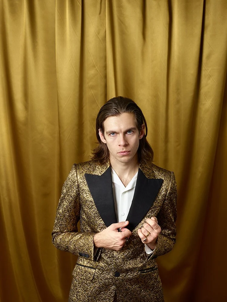 James gold suit36707 as Smart Object-1.jpg