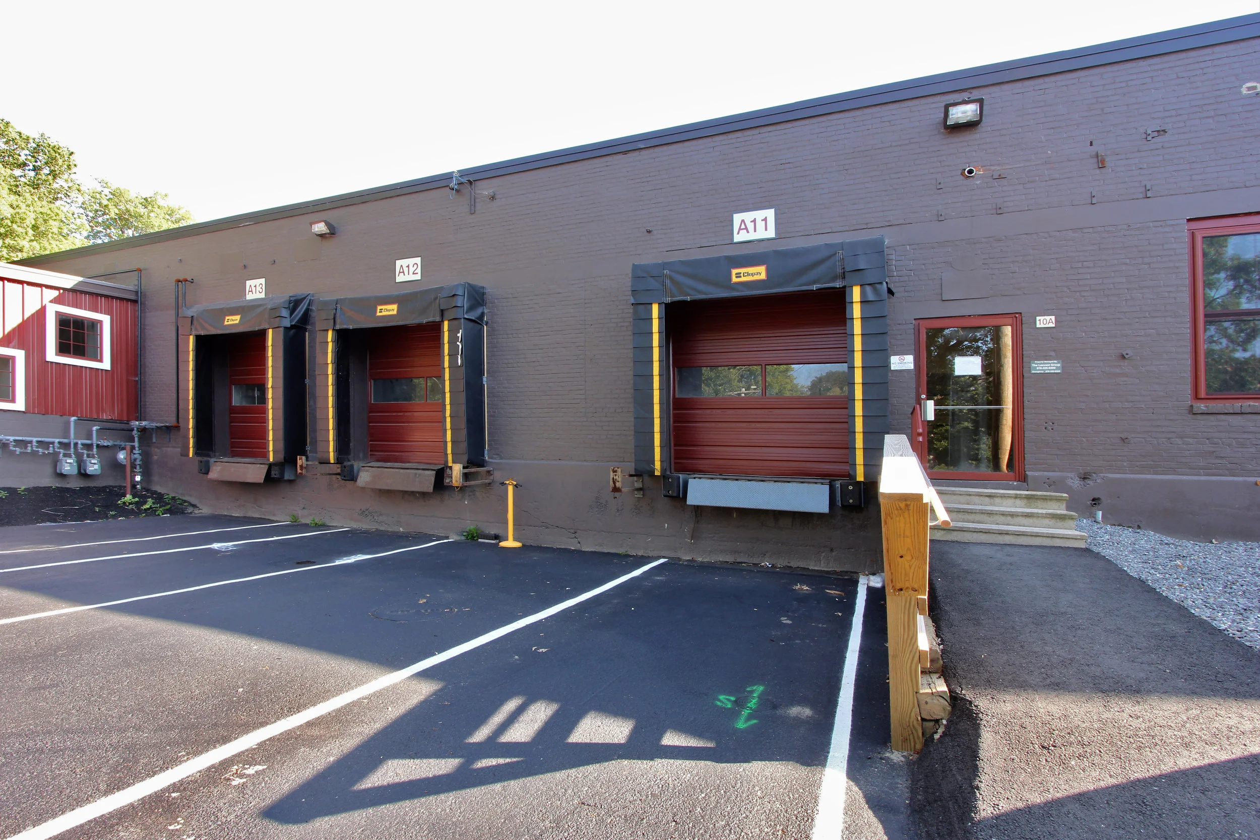 Suite 160_Loading Docks_OLD.jpg