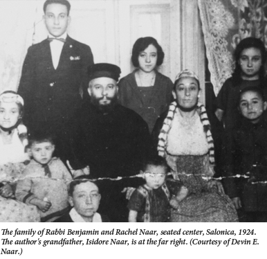 The family of Rabbi Benjamin and Rachel Naar in Salonica 1924