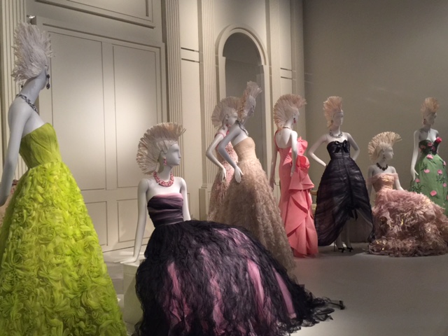 Oscar de la Renta: The Retrospective 