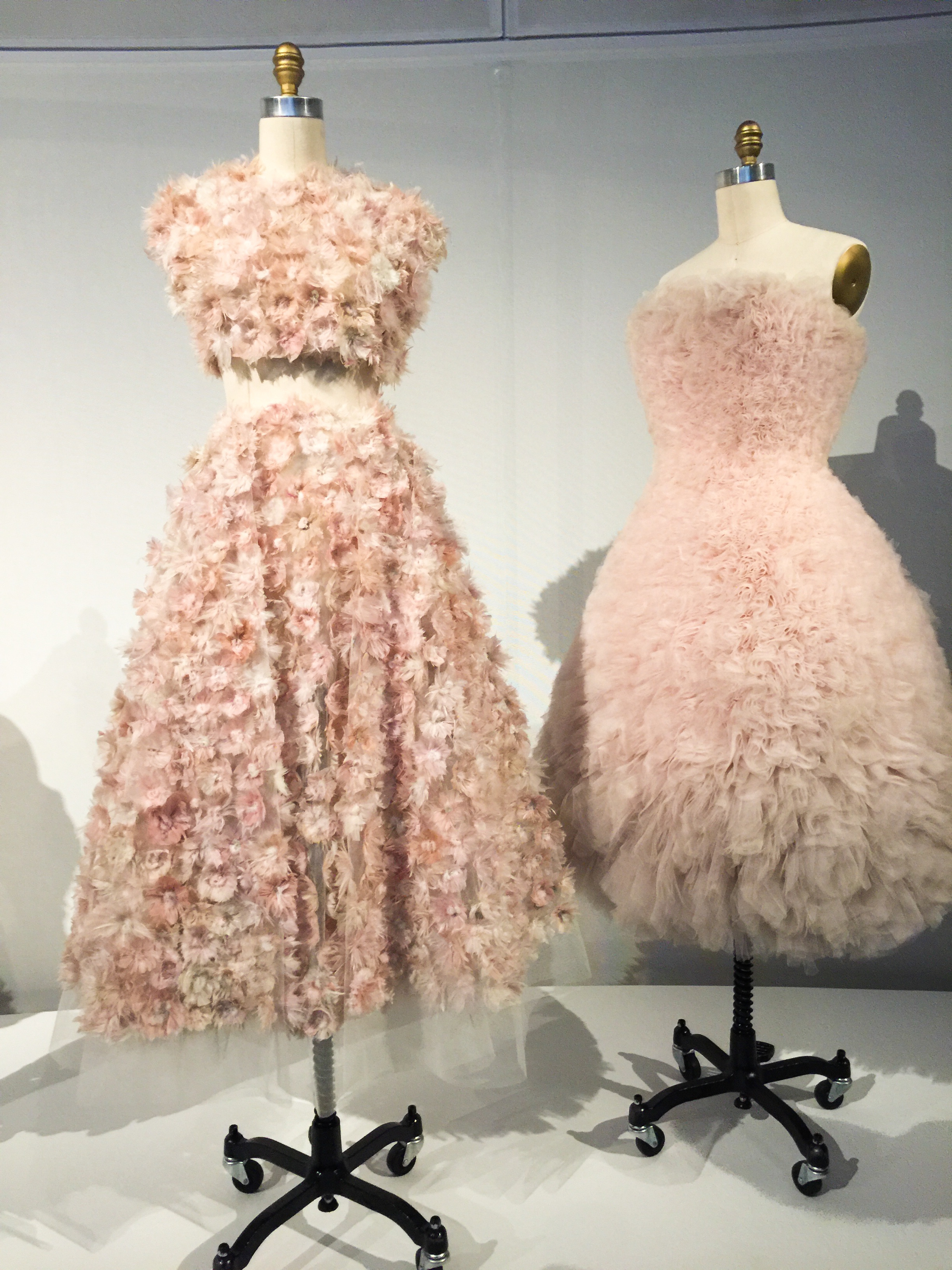 Giambattista Valli, Spring Summer 2013, Haute Couture (left), Hussein Chalayan "Duck Dress", SS 2000, pret a porter (right)