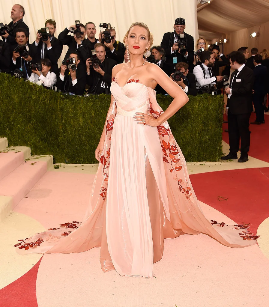 Blake Lively in Burberry , Image via Getty 
