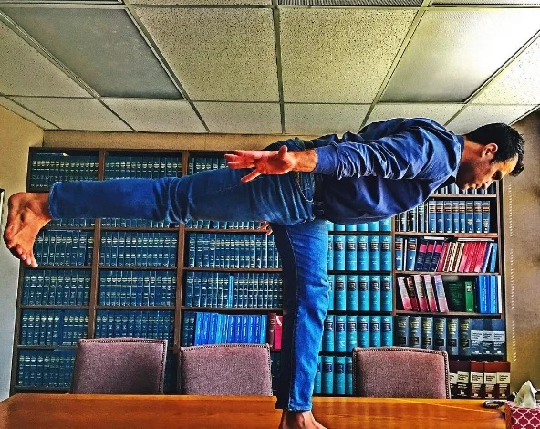 @Yogi_Esquire