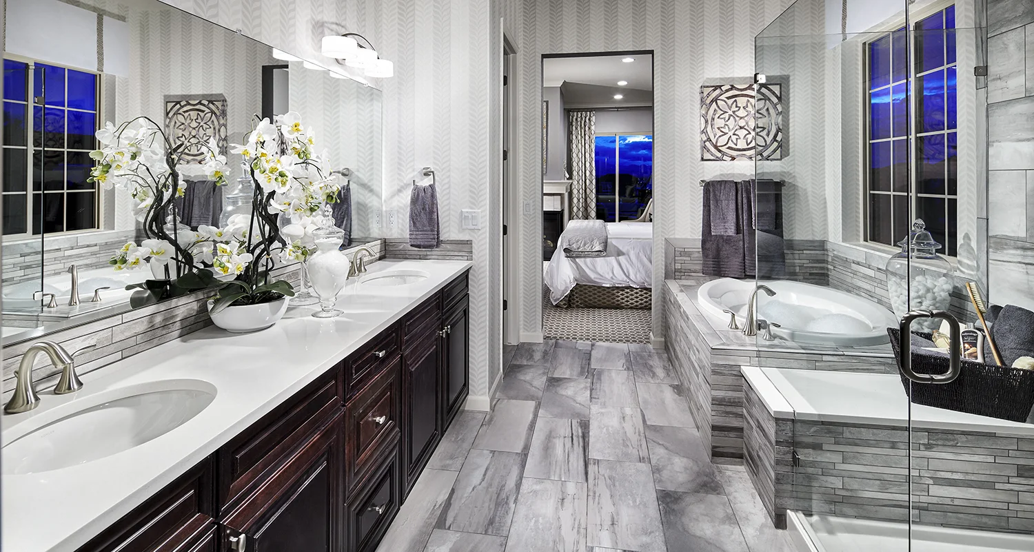 3075 Master Bathroom.jpg