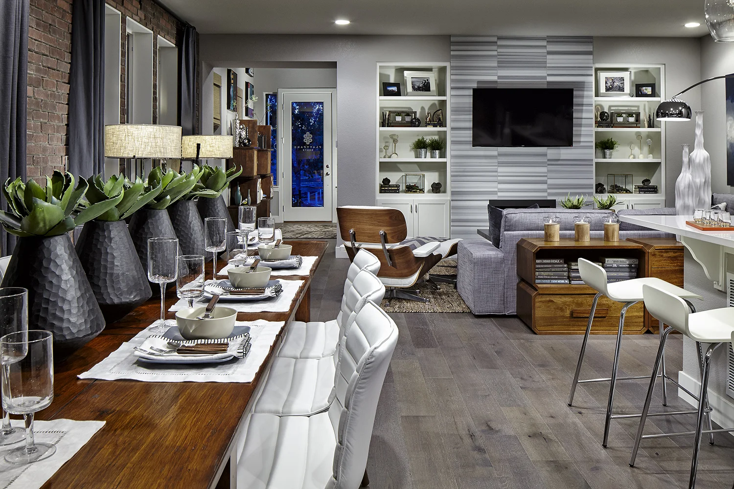 Model 1 Dining Family.jpg