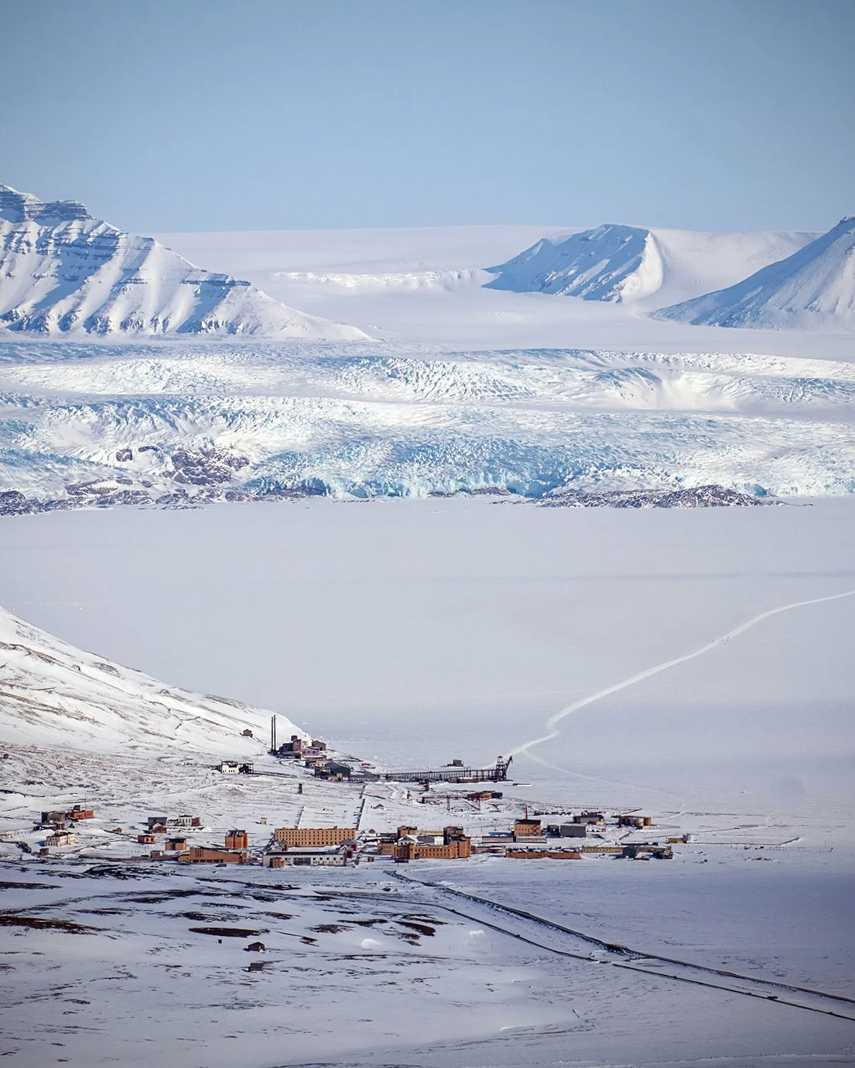 You want wild, and weird?! Our B&uuml;nsow Land basecamp expedition on the archipelago of Svalbard will end with a night in the abandoned Russian coal mining town of Pyramiden. Pyramiden is an otherworldly place that is seeing a bit of a renaissance 