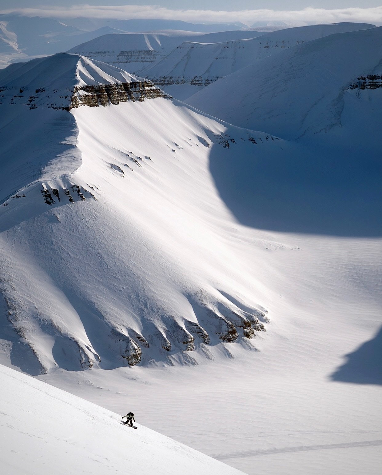 New England friends 📢 This Saturday, Dec 13, VT-based photographer, storyteller and global snowboarder @seth_beck will be at @grainsurfboards in York, ME, presenting on his trip to Svalbard with us last spring. Between our pimped-out basecamp in B&u