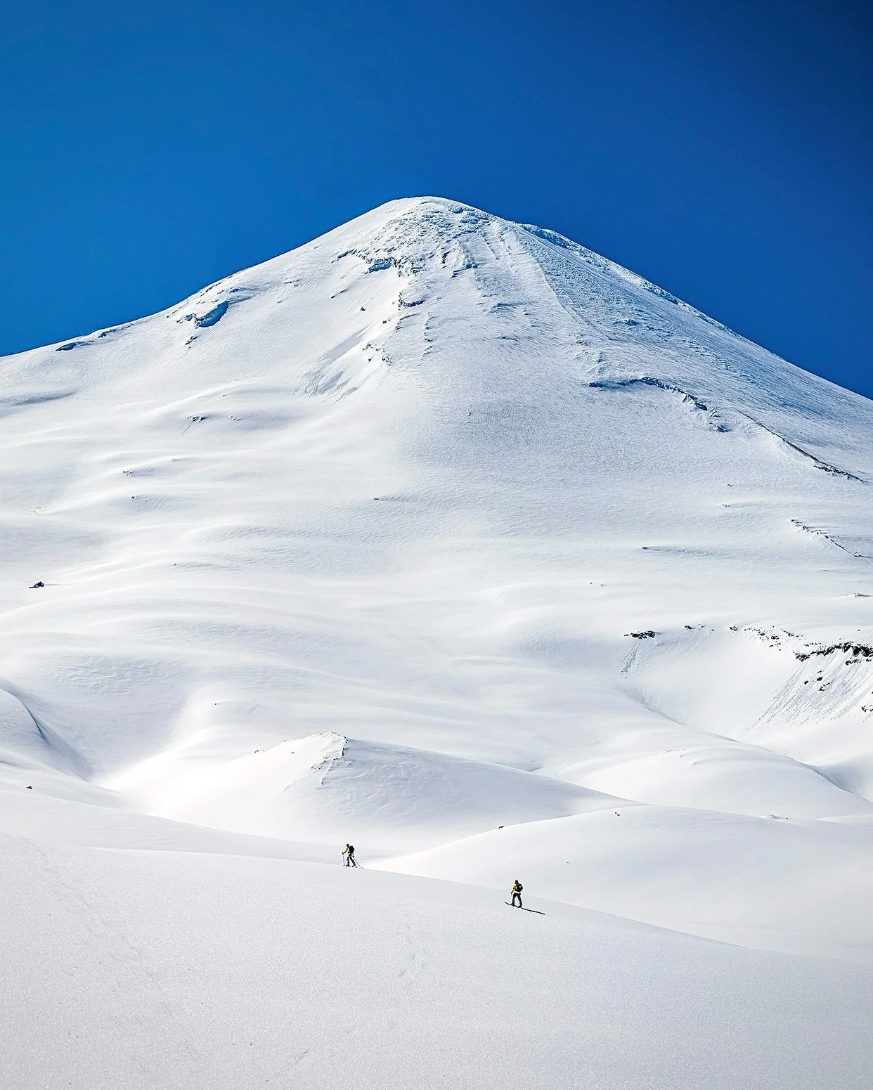 Why have one spring when you can have two?!

The timing of our Chile trips is intended to take advantage of primo (austral) spring conditions. This is when the volcanoes are ripe for plucking, and bigger objectives come into play. Plus spring skiing 