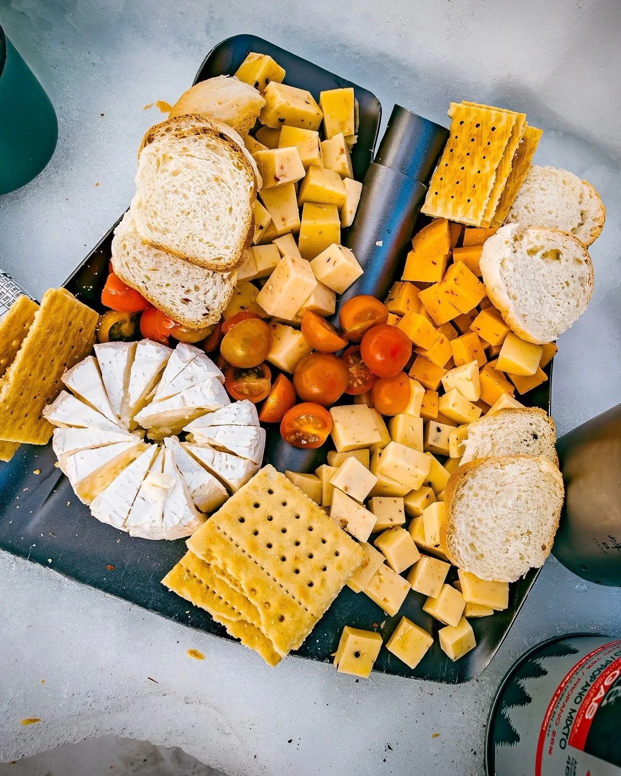No platter, no problem 😁 With snowmobile support, basecamp food on last year&rsquo;s Chile mystery itinerary was on point. Taking it to the next level every year!!

OCTOBER 2-11

Only☝️spot left!

📸 @nicamp_ 

#40tribes #chile #tabladequesos #octob
