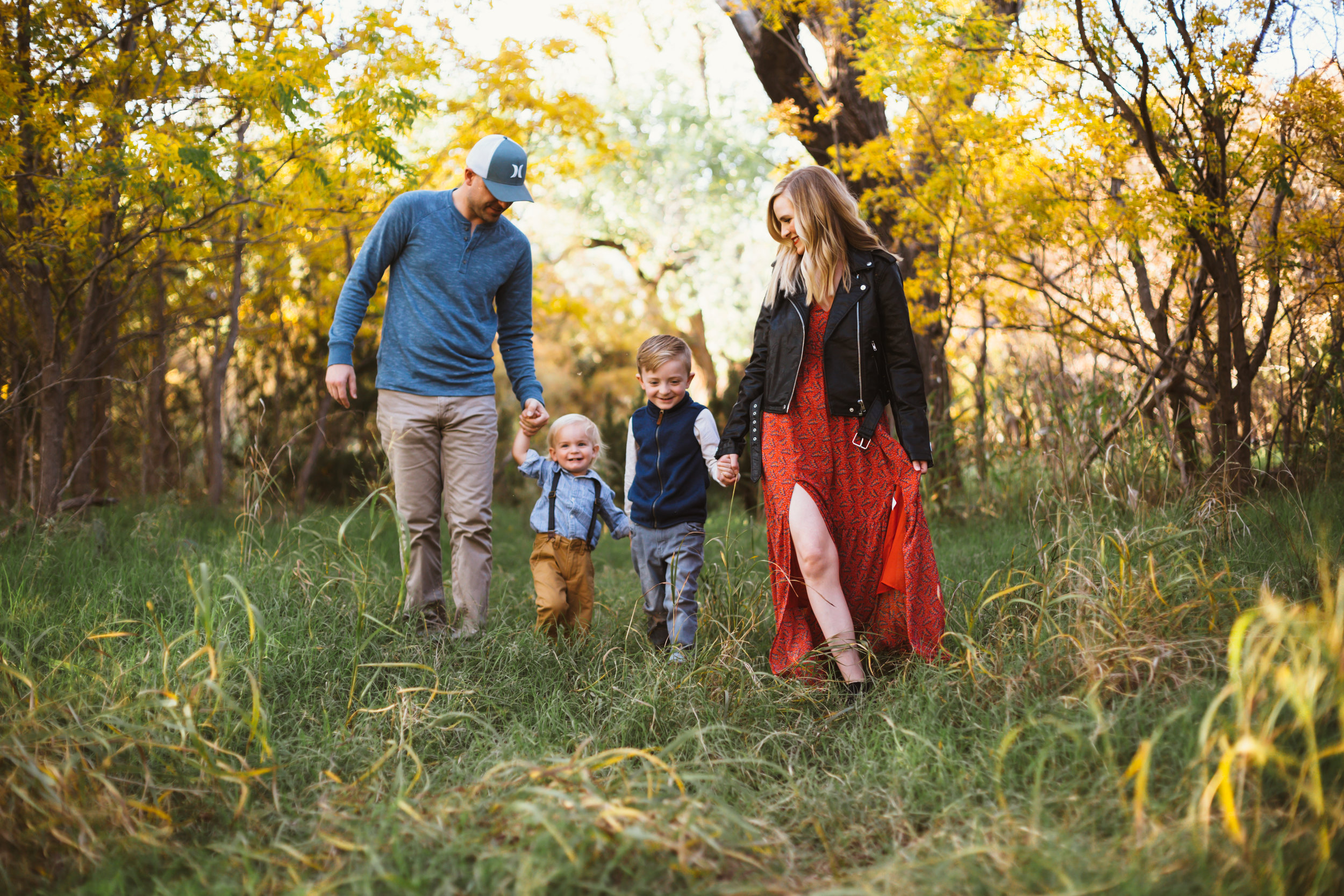 Red, blue and yellow accent colors for this family photo session in the woods #tealawardphotography #texasfamilyphotographer #amarillophotographer #amarillofamilyphotographer #lifestylephotography #emotionalphotography #familyphotosoot #family #lovingsiblings #purejoy #familyphotos #familyphotographer #greatoutdoors