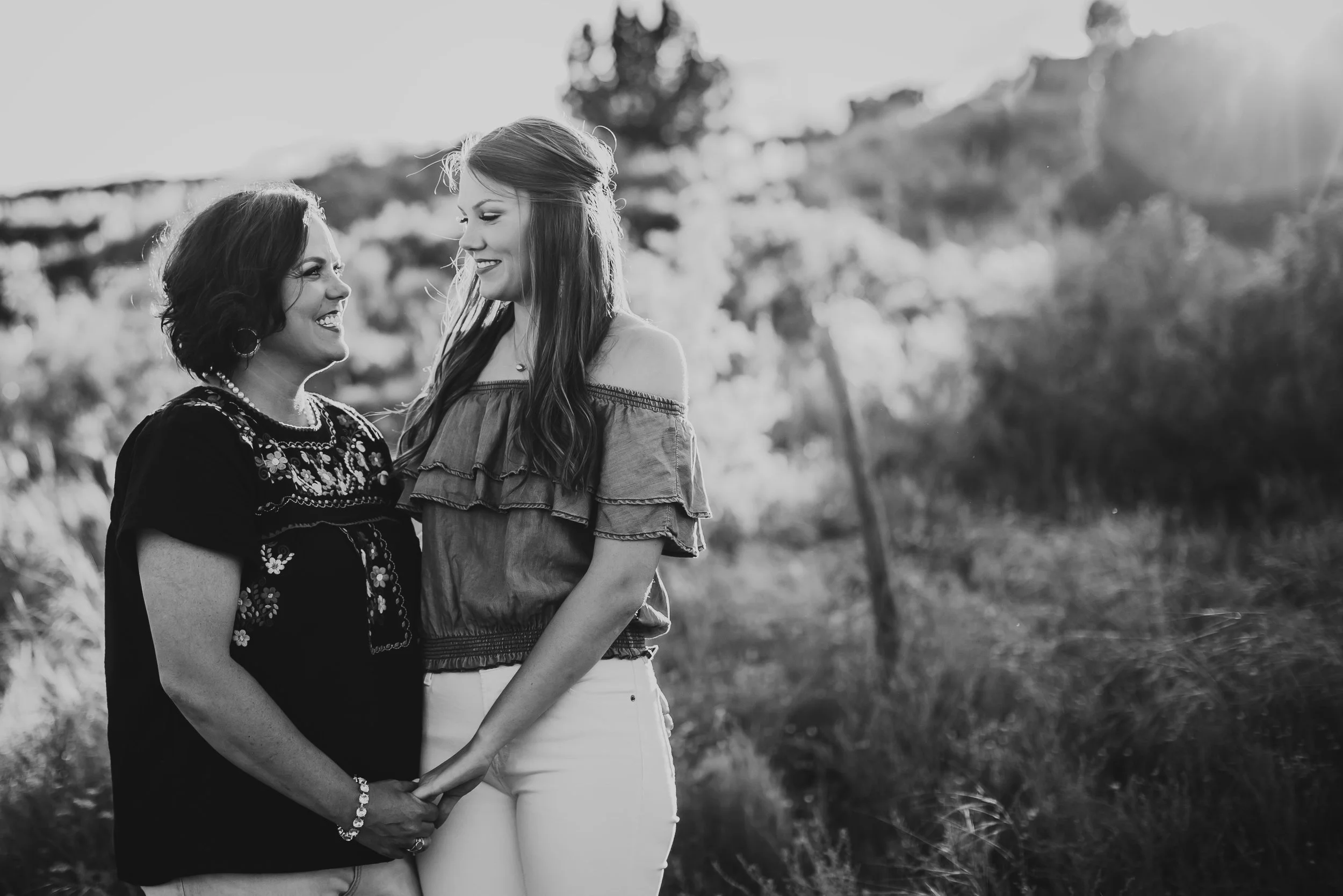 Black and white photo of mother and daughter on family ranch in amarillo texas #tealawardphotography #texasfamilyphotographer #amarillophotographer #amarillofamilyphotographer #lifestylephotography #emotionalphotography #familyphotosoot #family #lovingsiblings #purejoy #familyphotos #familyphotographer #greatoutdoors