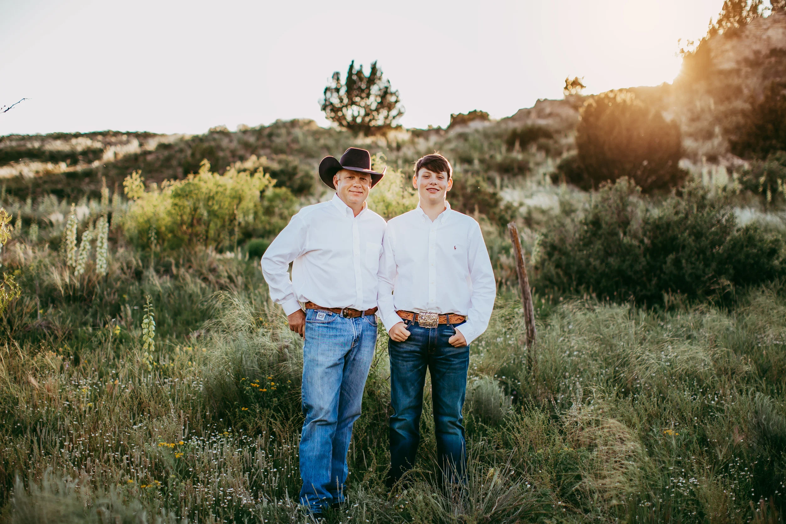 Father and son on their family ranch as the men of the house #tealawardphotography #texasfamilyphotographer #amarillophotographer #amarillofamilyphotographer #lifestylephotography #emotionalphotography #familyphotosoot #family #lovingsiblings #purejoy #familyphotos #familyphotographer #greatoutdoors