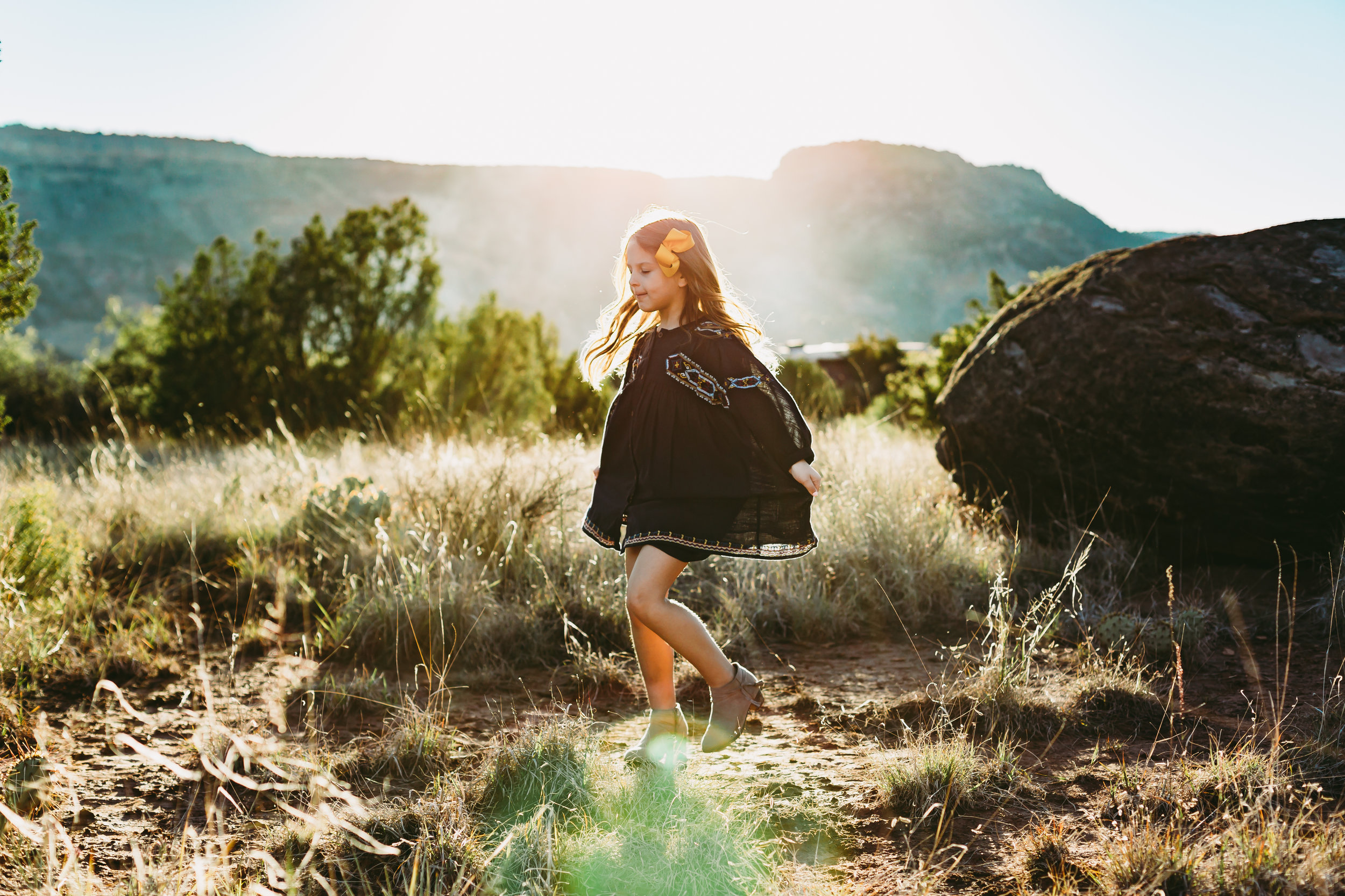 Big sister dances in the sunset during family photo session #tealawardphotography #texasfamilyphotographer #amarillophotographer #amarillofamilyphotographer #lifestylephotography #emotionalphotography #familyphotosoot #family #lovingsiblings #purejoy #familyphotos #familyphotographer #greatoutdoors