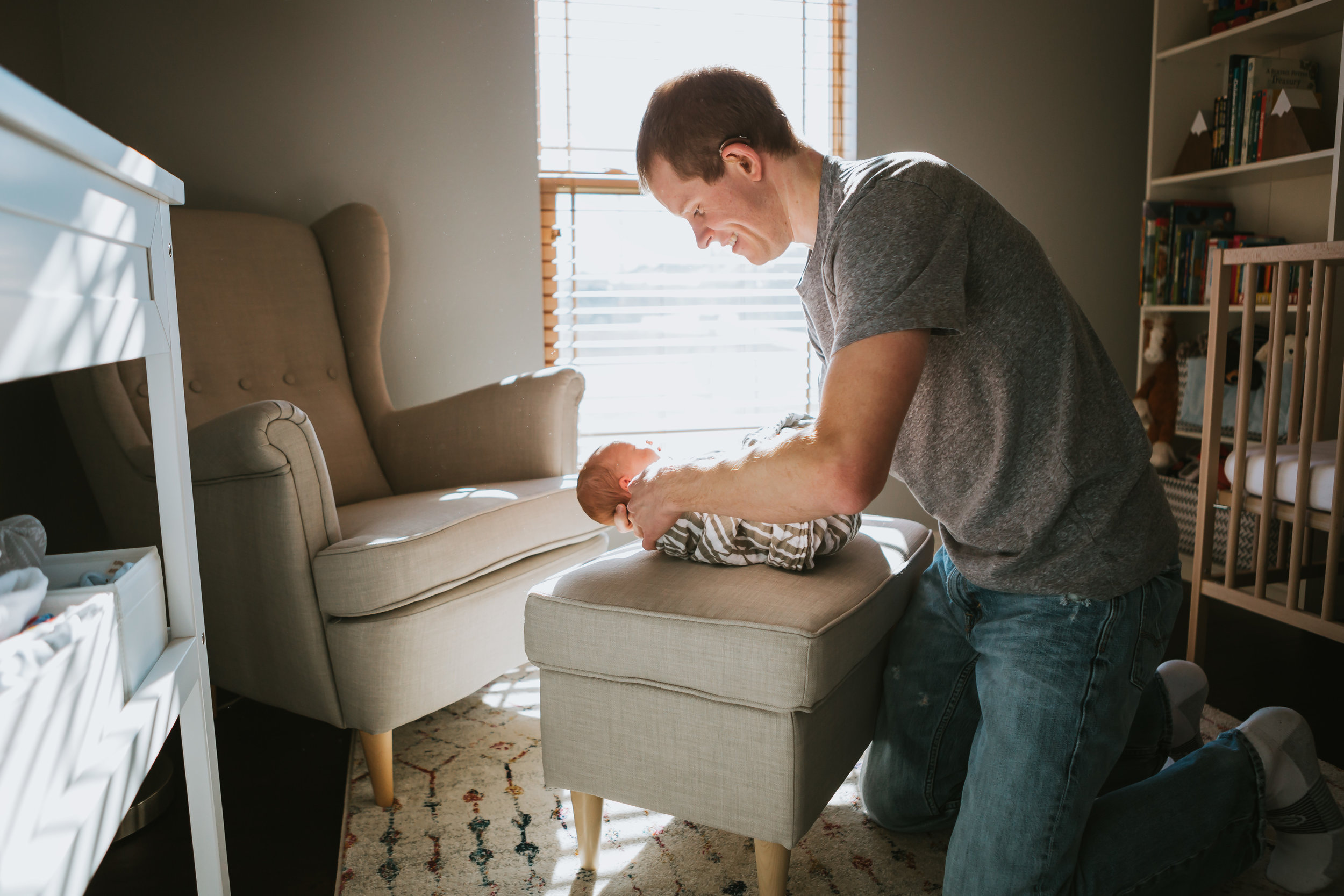  Dad caring for his new little guy in their nursery designed just for him #tealawardphotography #texasnewbornphotographysession #amarillophotographer #amarilloenewbornphotographer #emotionalphotography #lifestylephotography #inhomesession #lifestyles #newbaby #newfamilyofthree #sweetbaby #nurseryphotos 