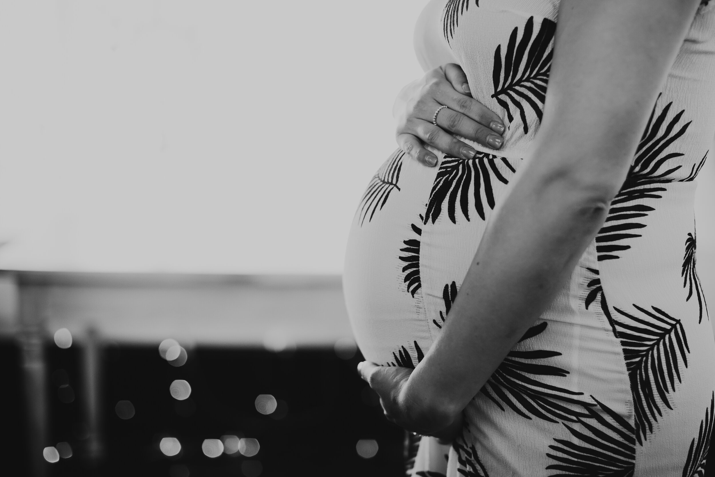  Black and white baby bump photo with mom’s floral leaf maternity dress looking amazing #tealawardphotography #texasmaternityphotographysession #amarillophotographer #amarilloematernityphotographer #emotionalphotography #lifestylephotography #babyontheway #lifestyles #expectingmom #newaddition #sweetbaby #motherhoodmagic 