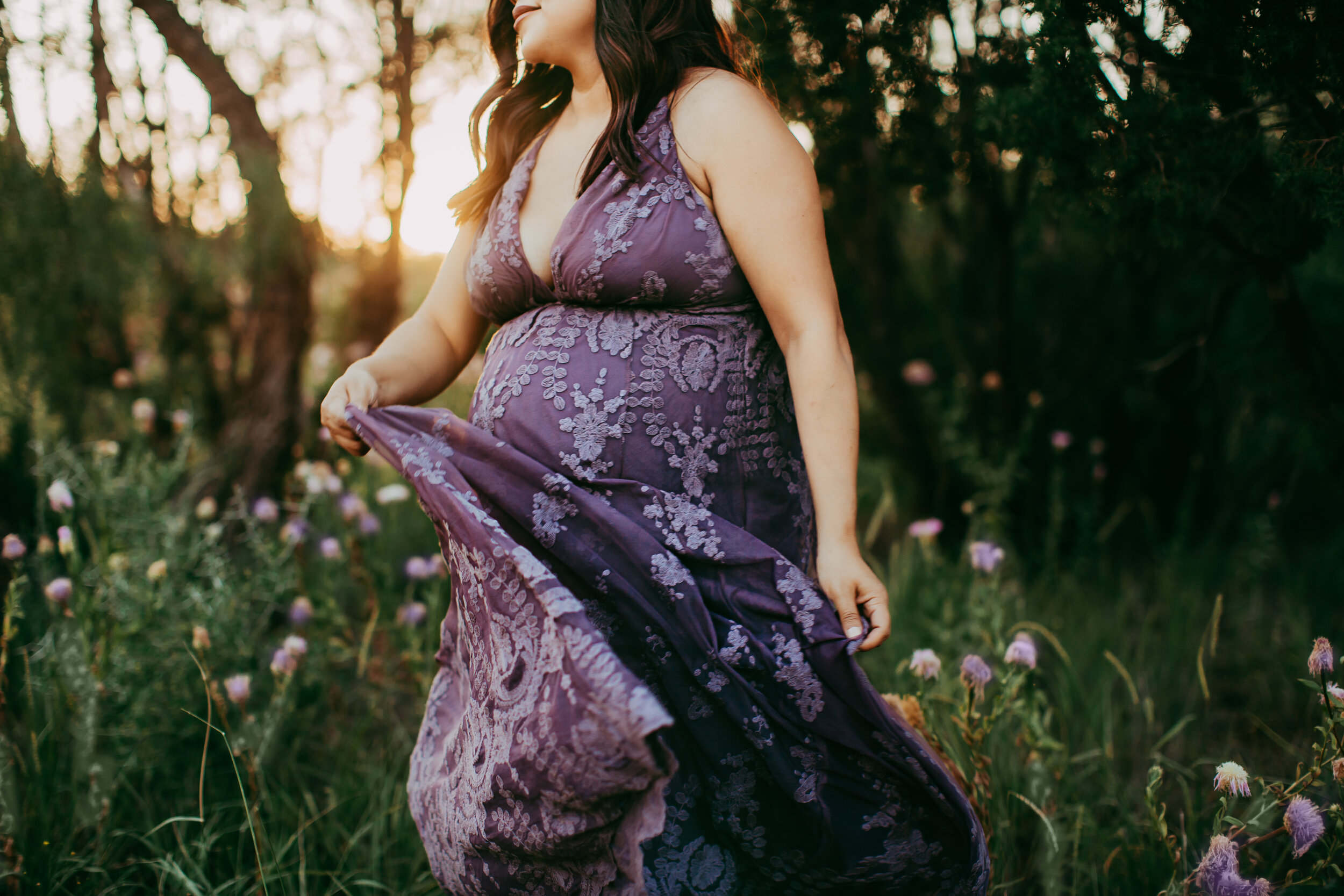 Catching the flow of this maternity dress as mom to be walks through the wildflowers. #tealawardphotography #texasmaternityphotographysession #amarillophotographer #amarilloematernityphotographer #emotionalphotography #lifestylephotography #babyontheway #lifestyles #expectingmom #newaddition #sweetbaby #motherhoodmagic