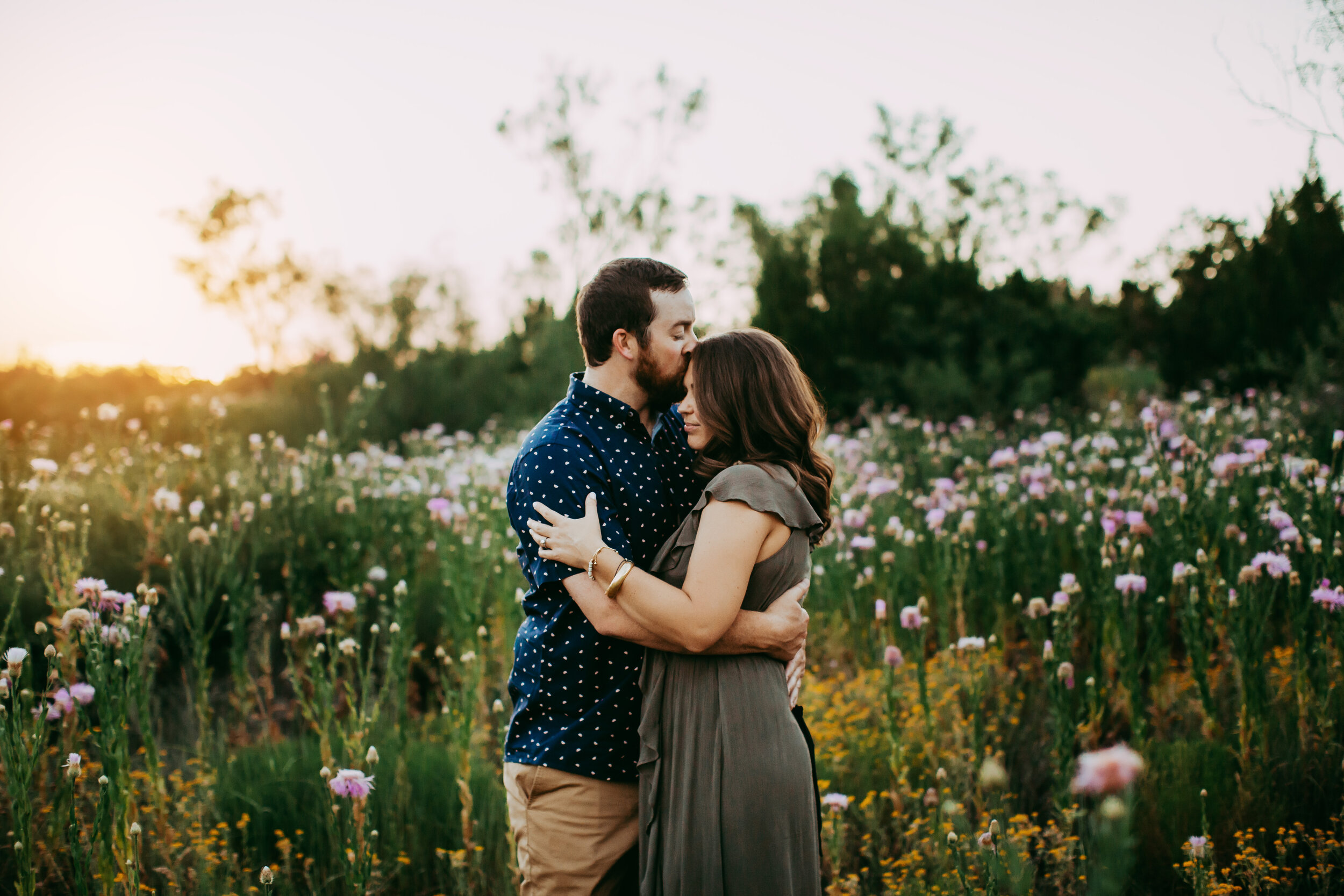  Mom and dad alone together in a field of wildflowers at sunset. Que the love story music! #tealawardphotography #texasfamilyphotographer #amarillophotographer #amarillofamilyphotographer #lifestylephotography #emotionalphotography #familyphotoshoot #family #lovingsiblings #purejoy #familyphotos #naturalfamilyinteraction 