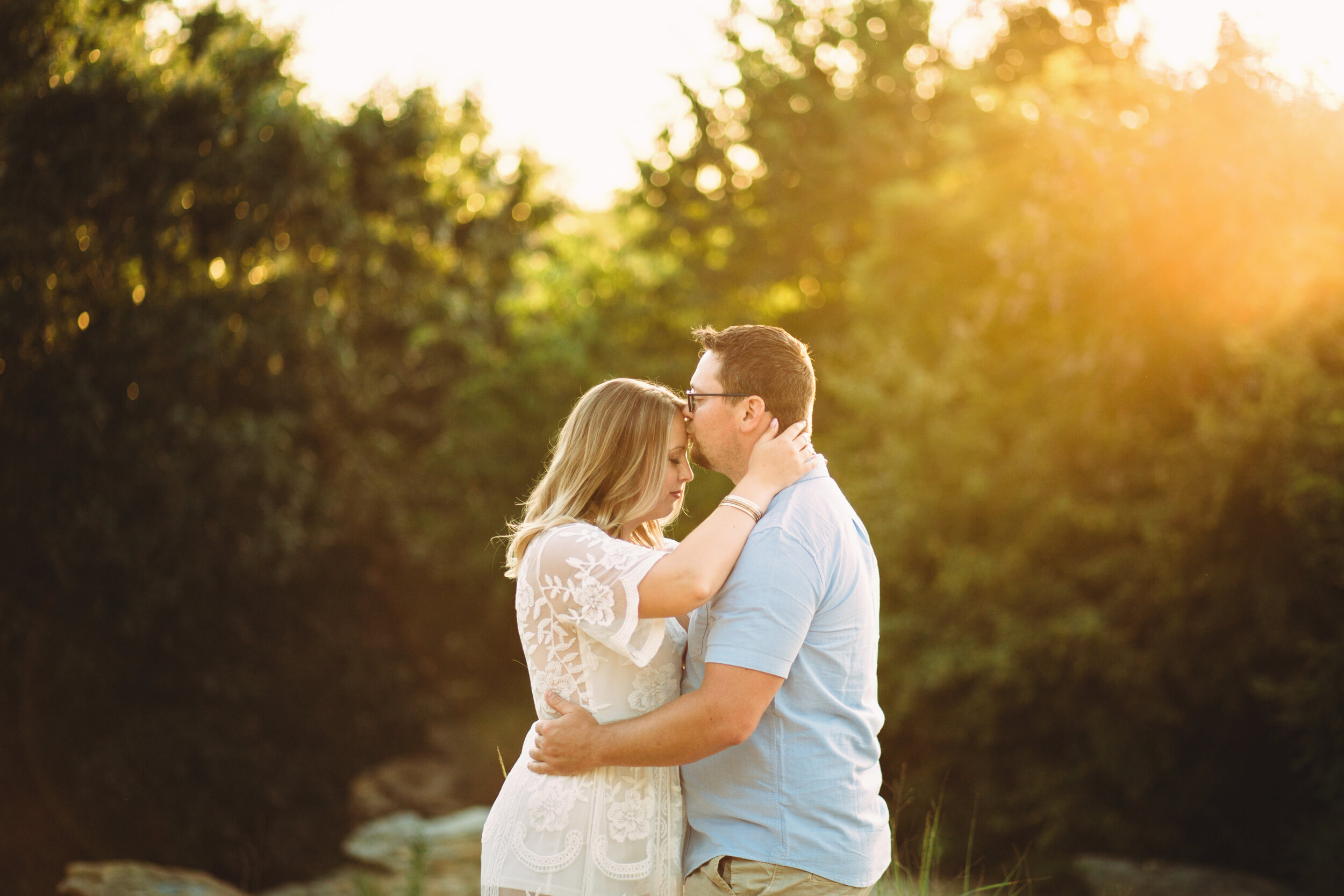  Such a sweet kiss on the forehead at sunset #tealawardphotography #texasengagement #amarillophotographer #amarilloengagementphotographer #emotionalphotography #engagementphotography #couplesphotography #engagement #engaged #westernphotography #texasfiance 