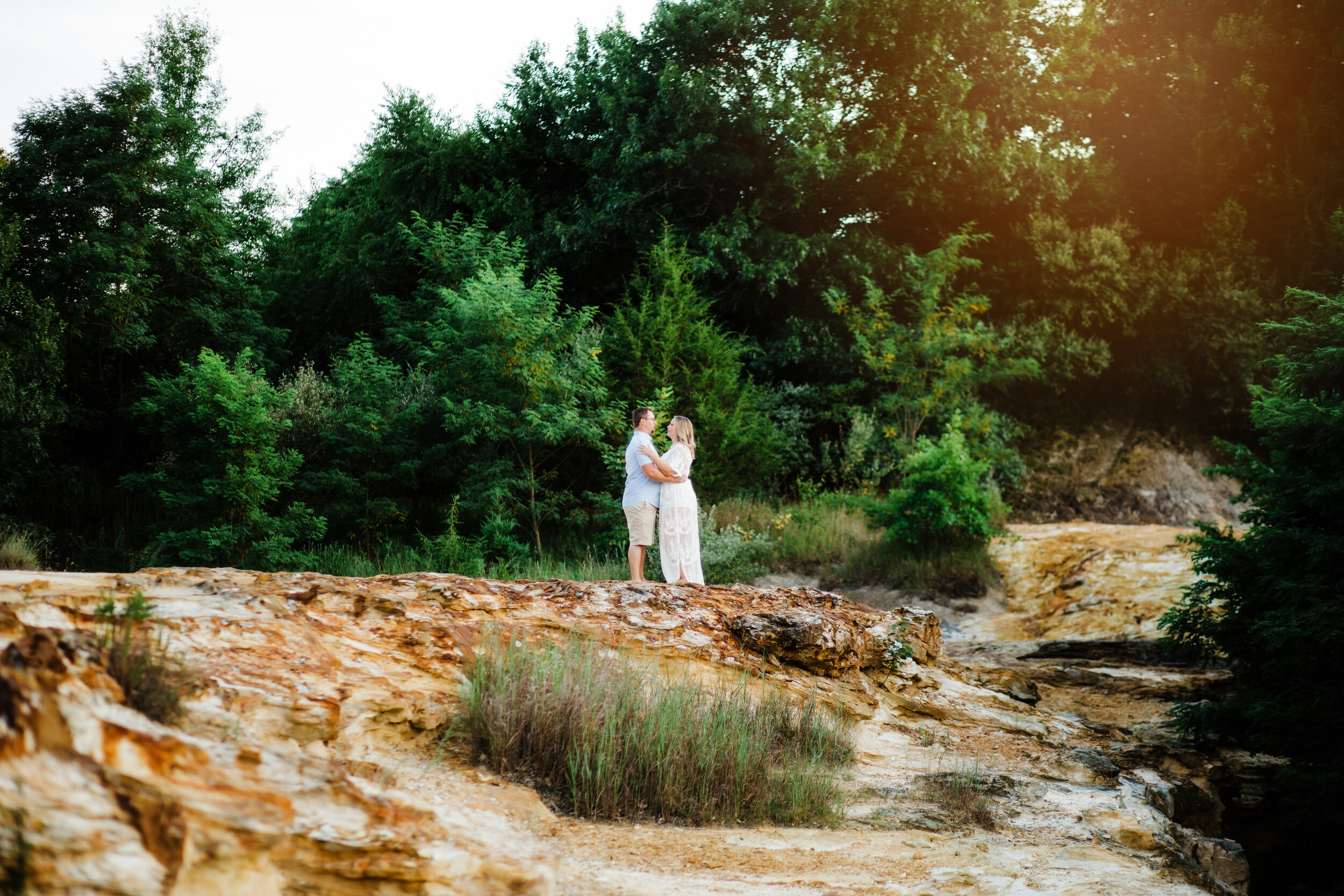  Sweet moments captured from afar in this engagement session #tealawardphotography #texasengagement #amarillophotographer #amarilloengagementphotographer #emotionalphotography #engagementphotography #couplesphotography #engagement #engaged #westernphotography #texasfiance 