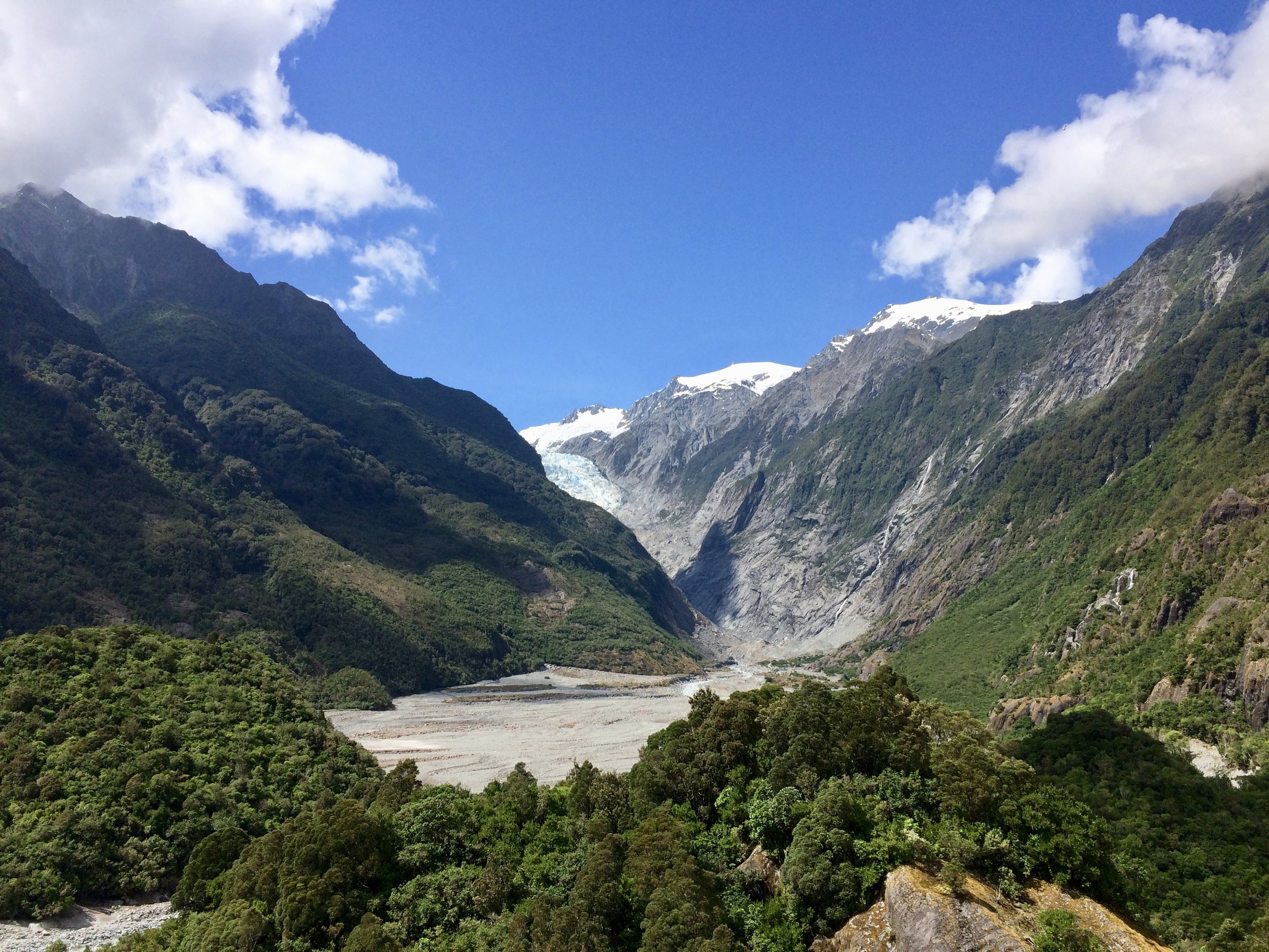 Hiking view point of Franz Josef glacier.