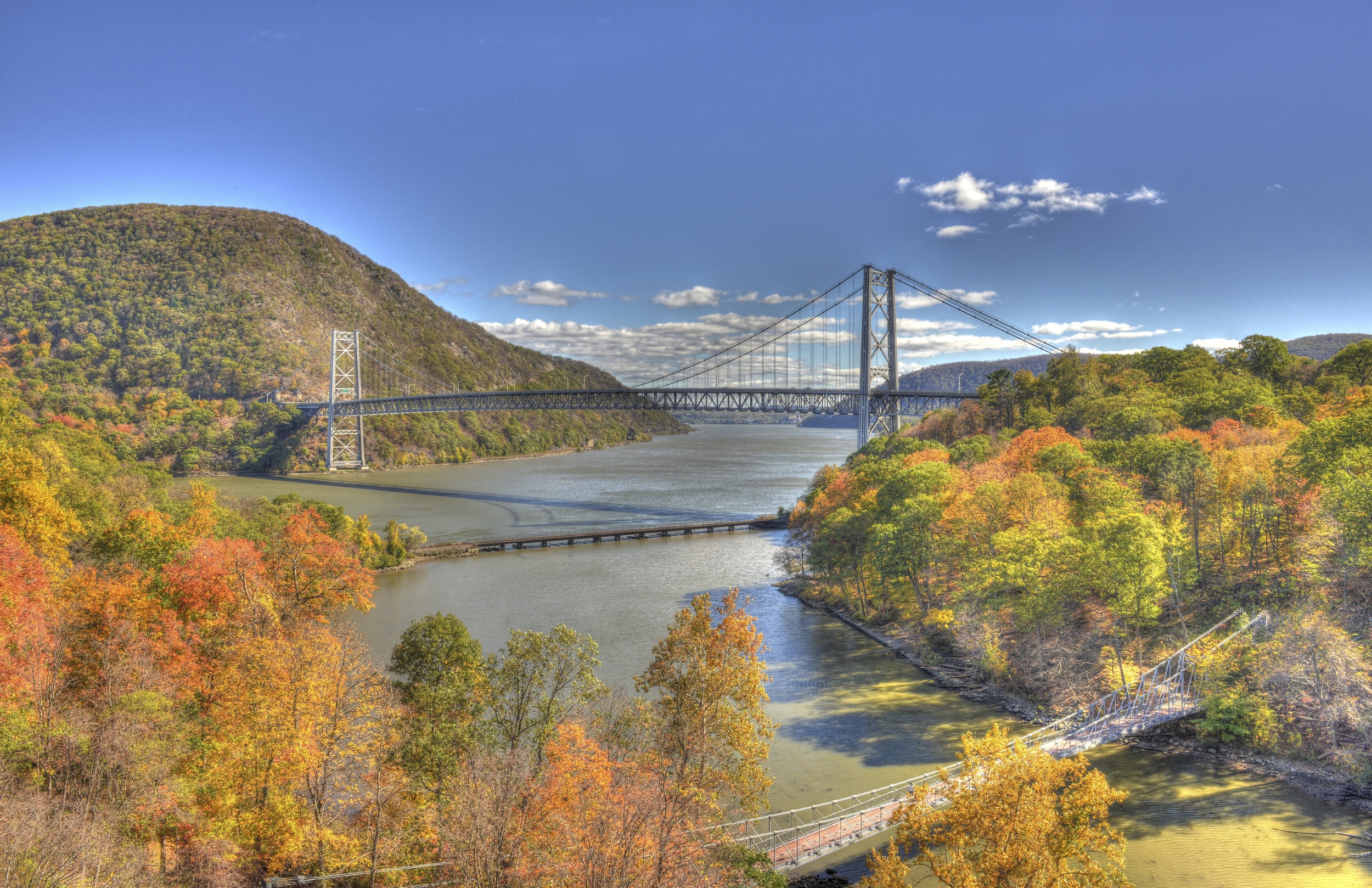 8874 Autumn Bear Mountain Bridge