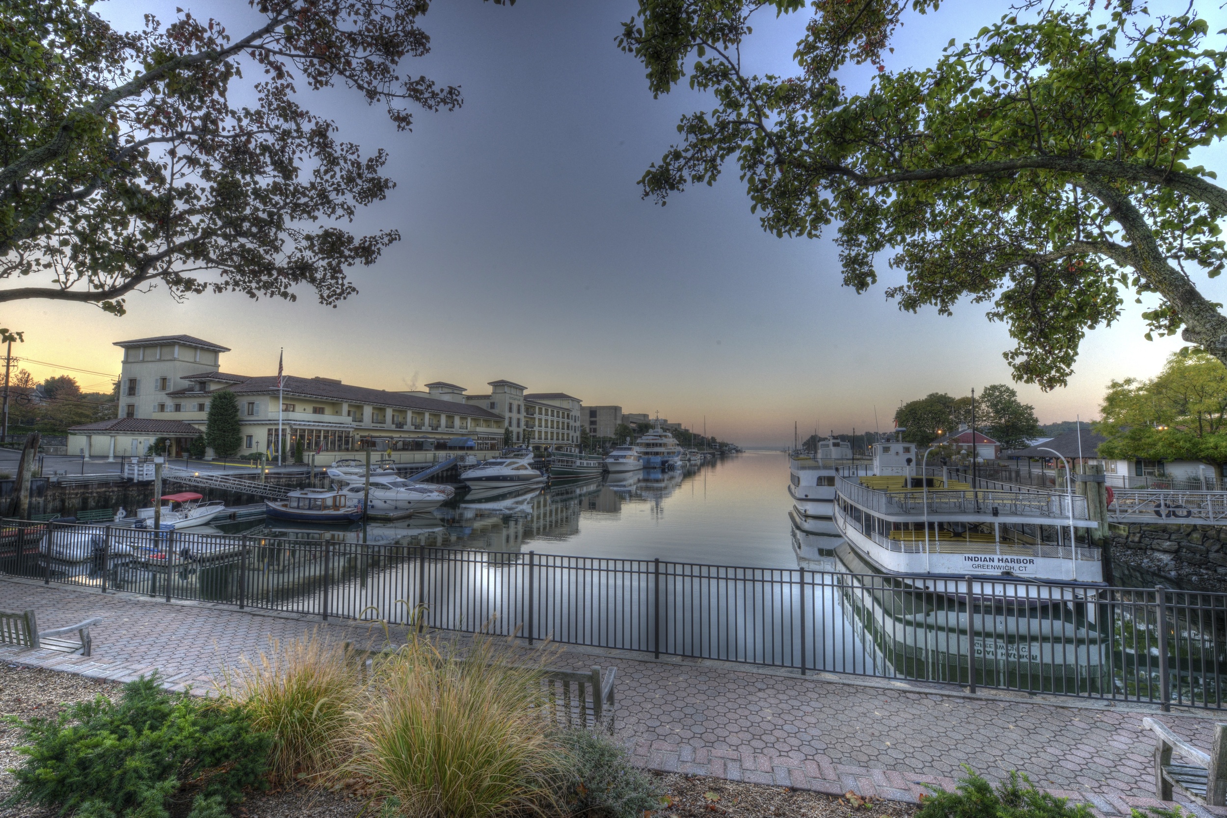 8288 Greenwich Harbor