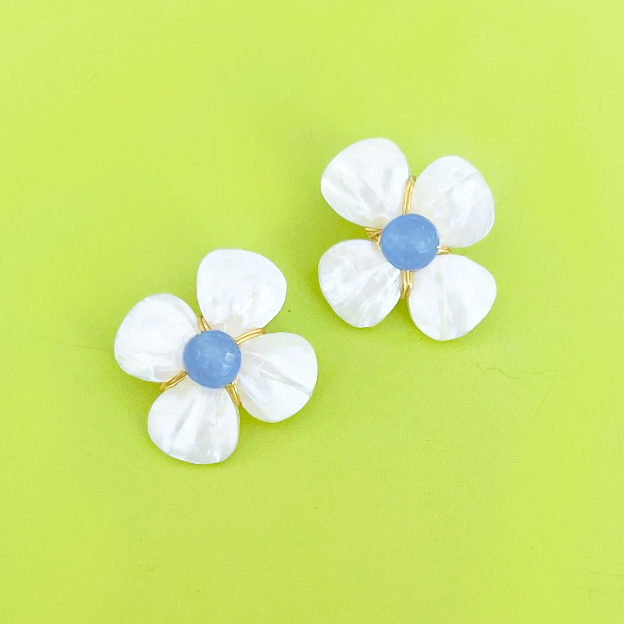 8C12B354-224F-44C5-B2B4-51F7C2B38A01